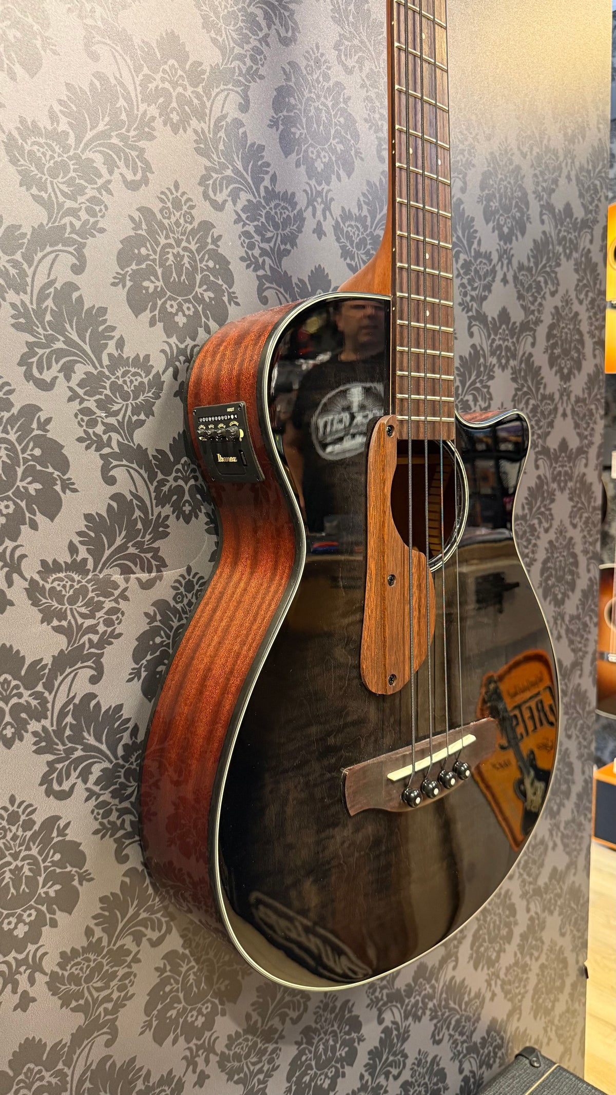 Ibanez AEGB-25 ETKH Acoustic Bass