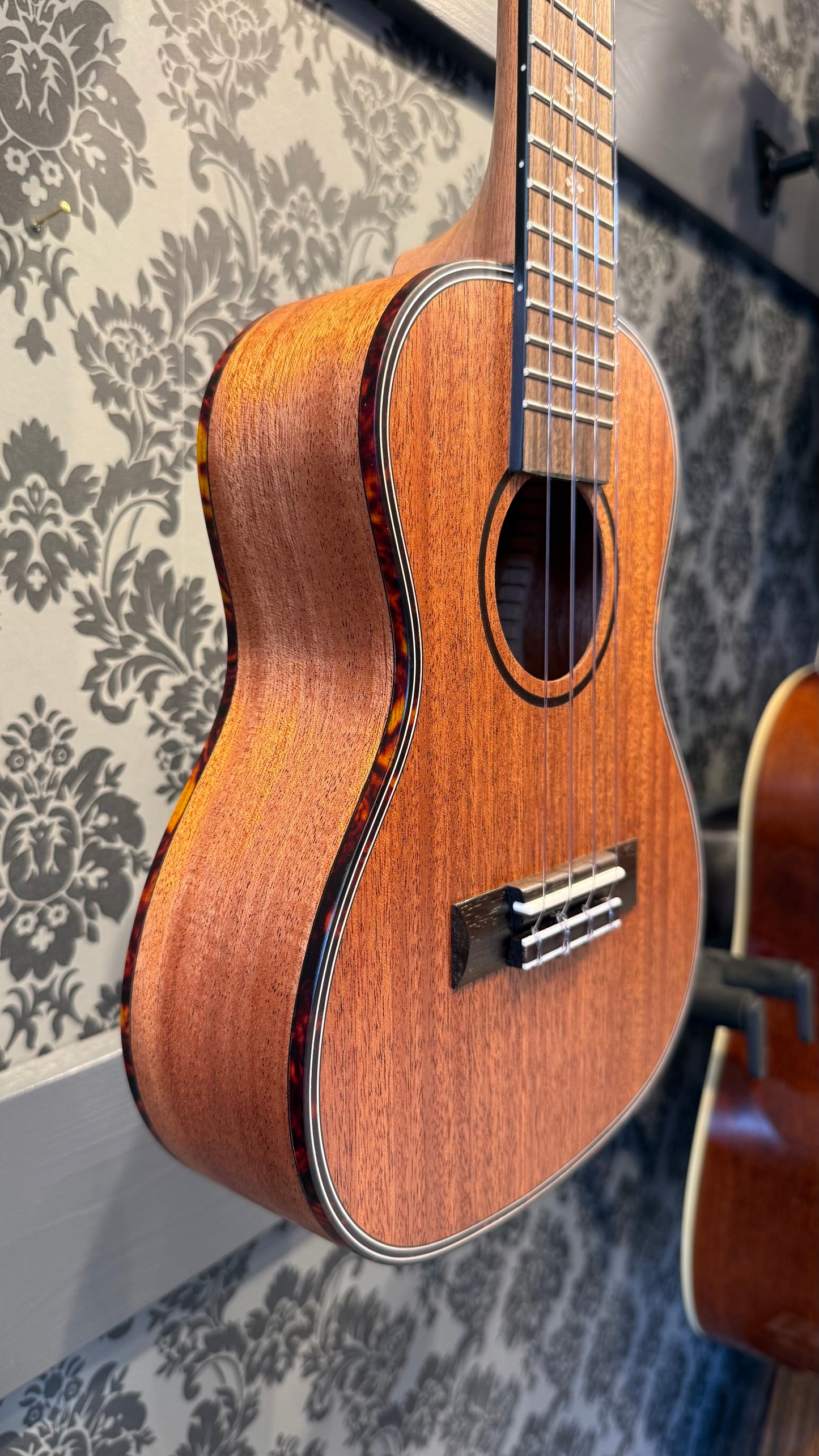 Tom TUC 200 Ukulele Concert incl.bag