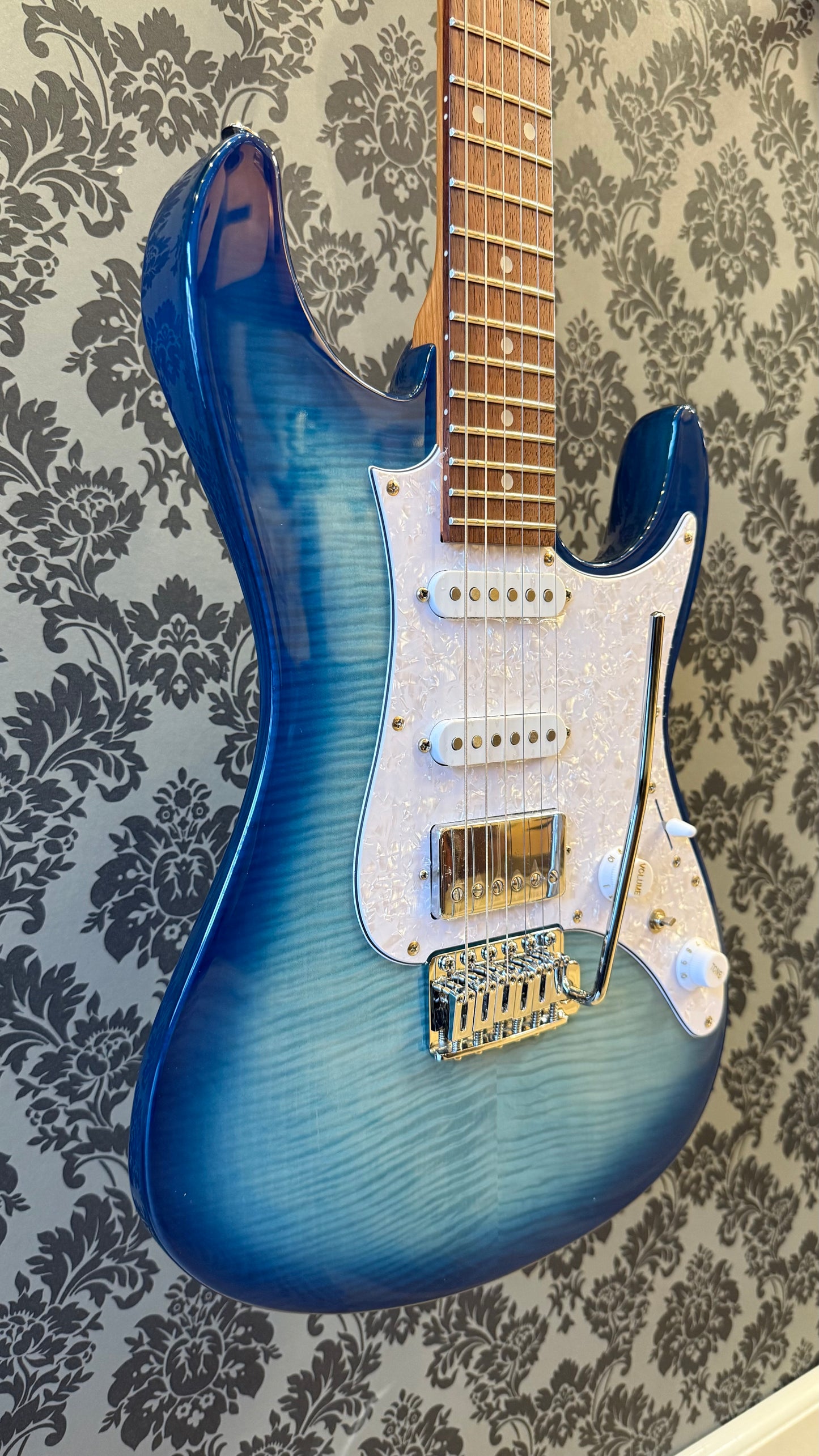 Ibanez AZ22S1F-TXB Transparent Turquoise Burst