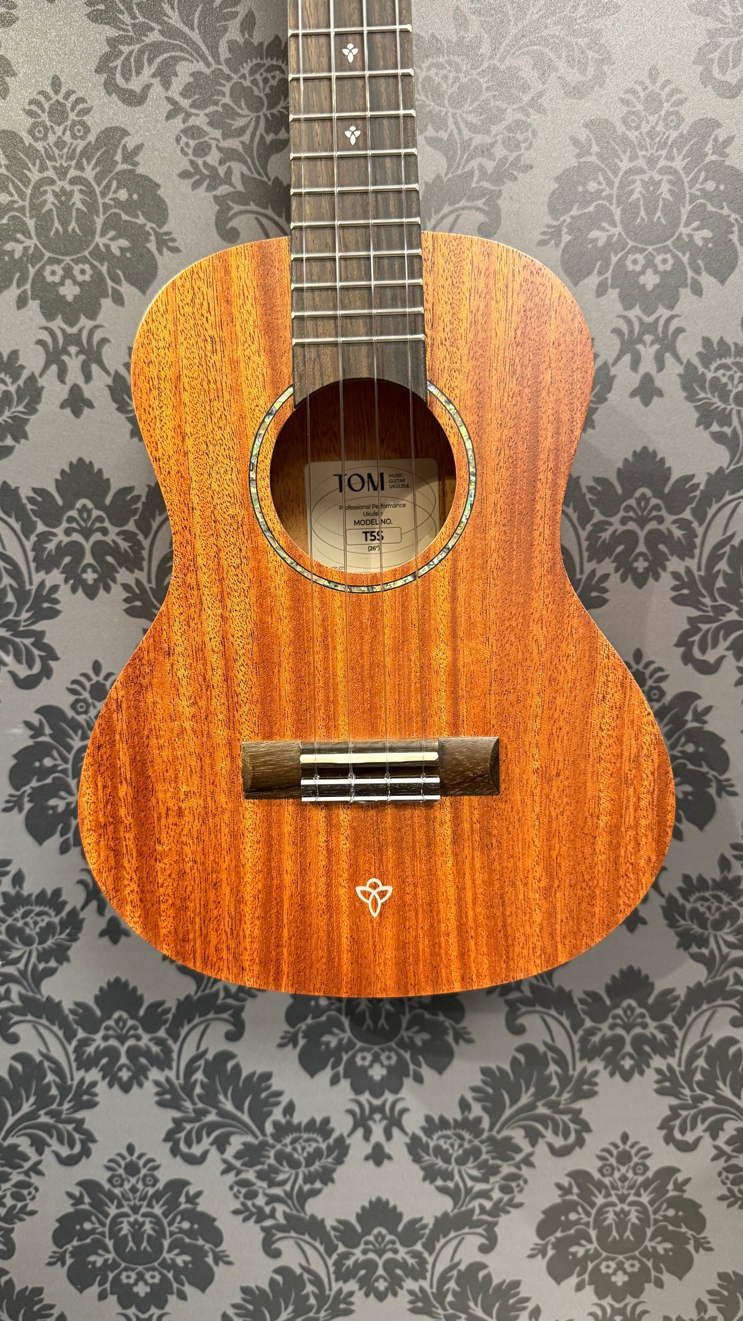 Tom T-5 Tenor Ukulele