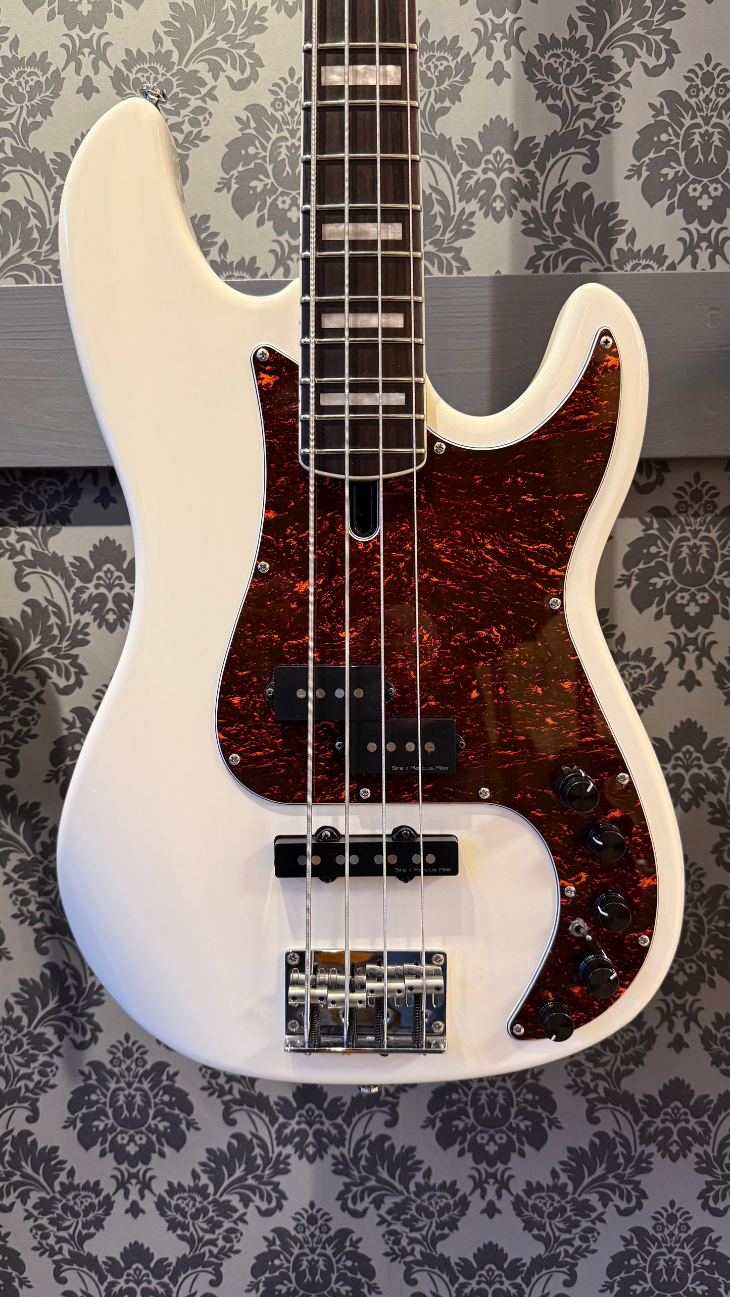 Sire Marcus Miller P7 V2 Olympic White (occasion)