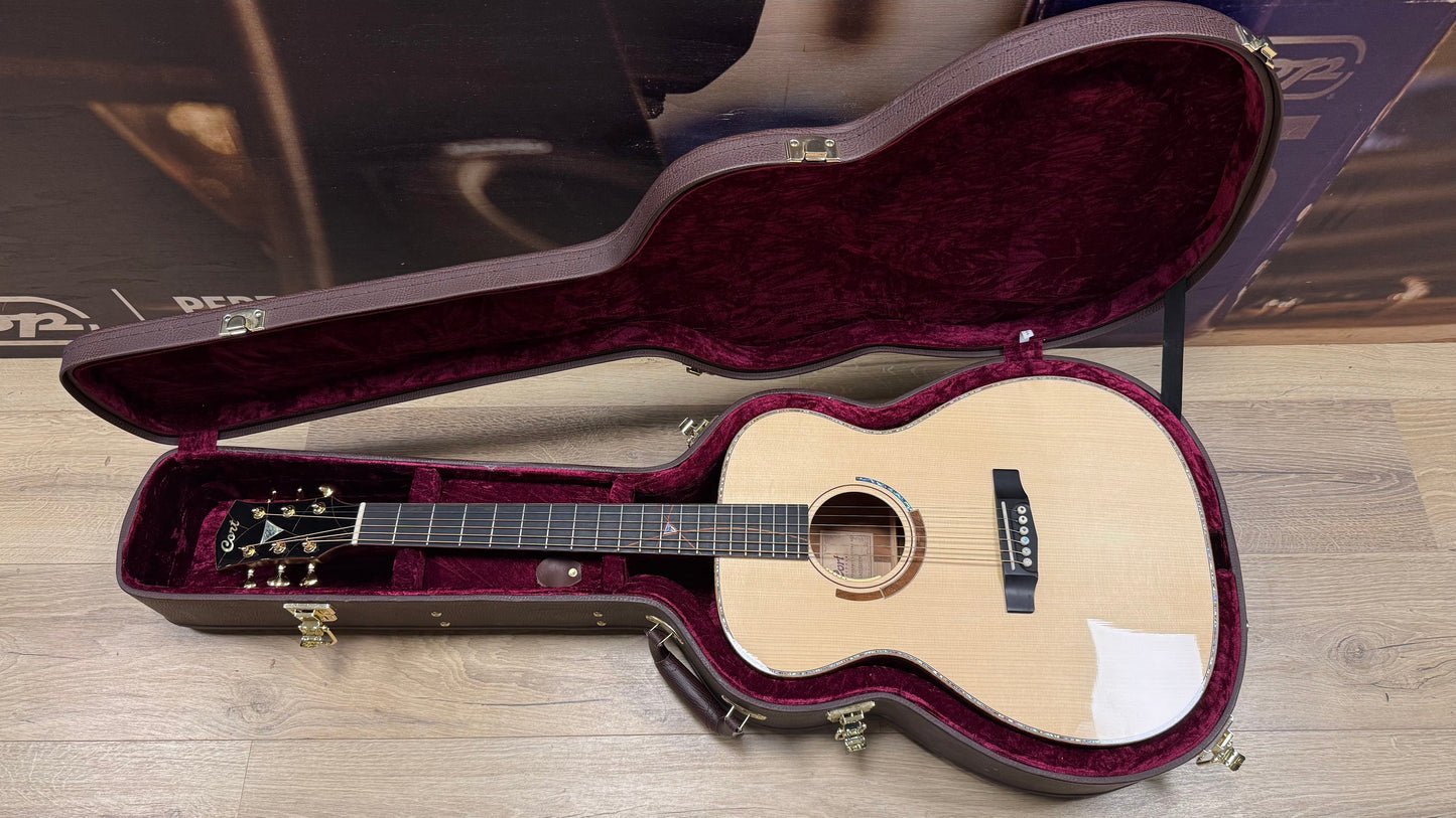Cort Abstract Limited Koa/Spruce incl. case (occasion)
