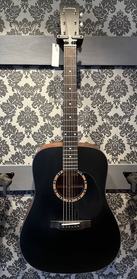 Eastman E2D-BK Cedar/ Sapele (B-Stock)