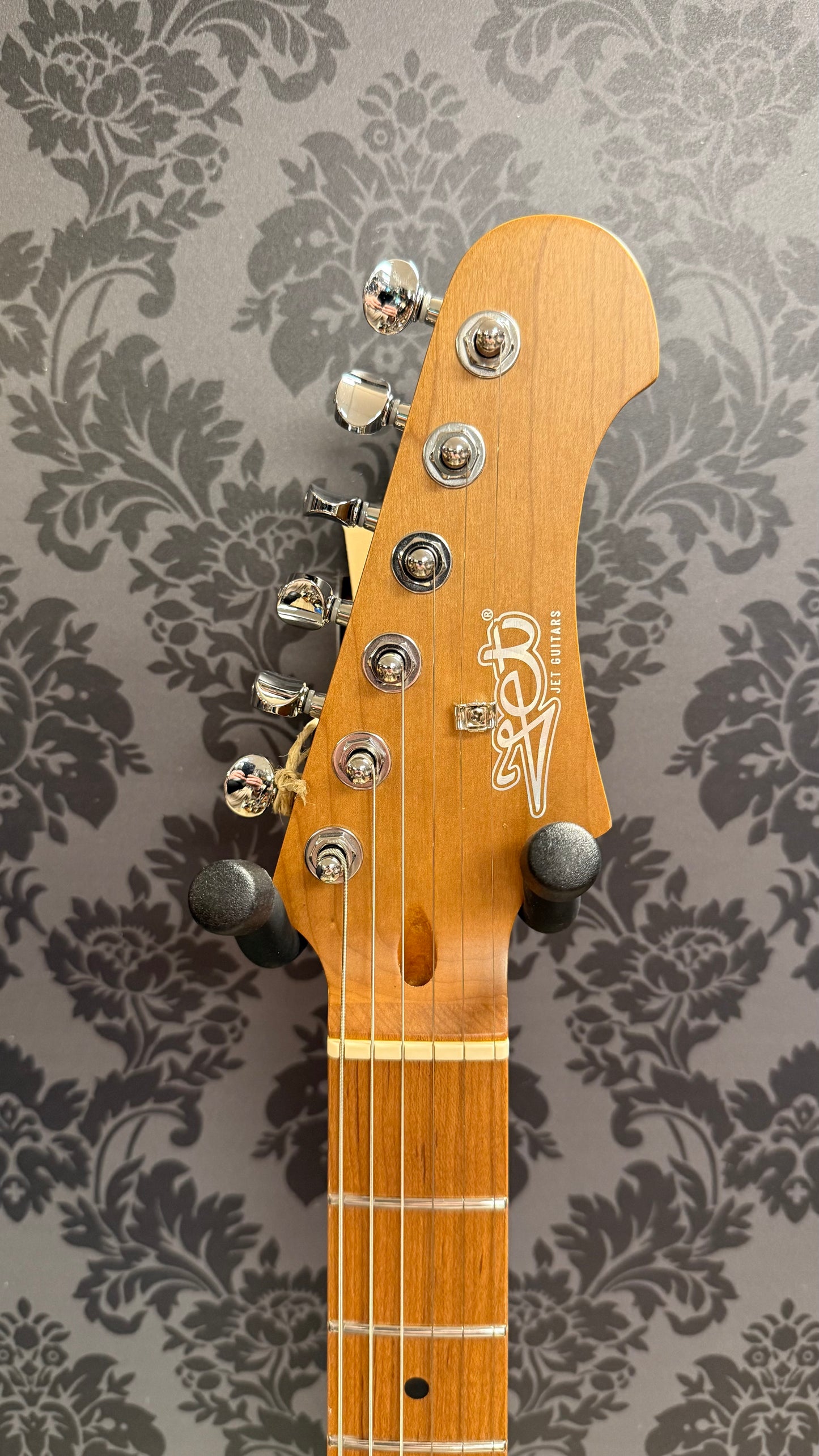 JET Guitars JJ300 P90 OW J-Style Olympic White