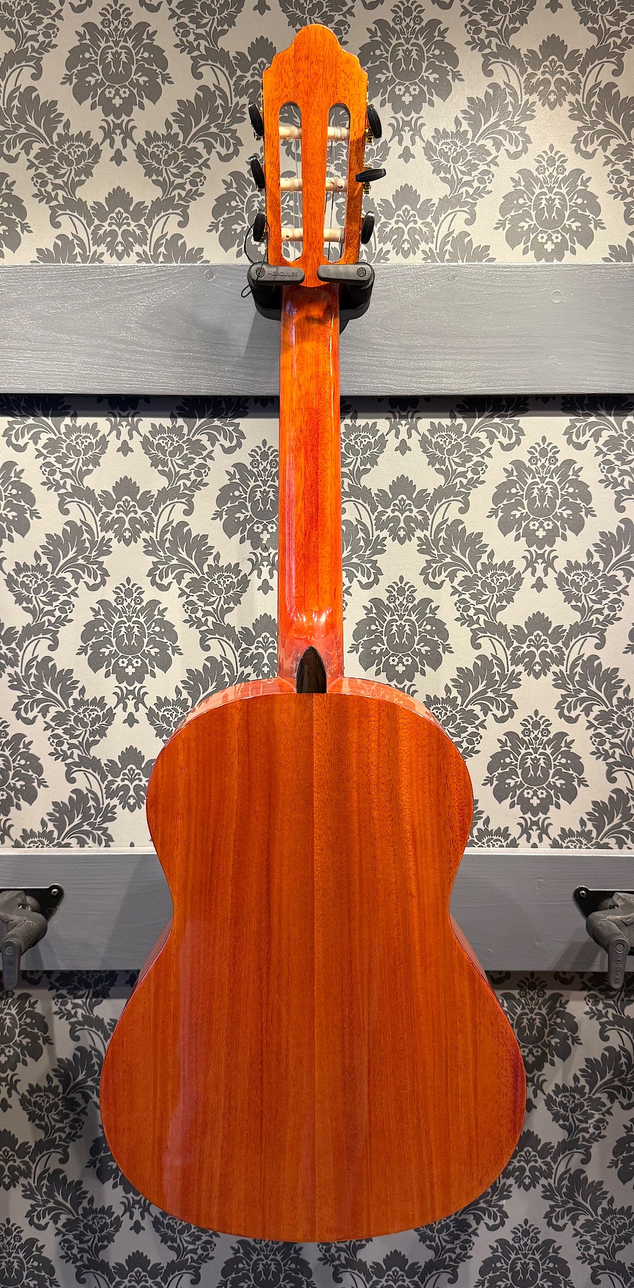 Valencia VC-263 3/4 Sitka Spruce classic