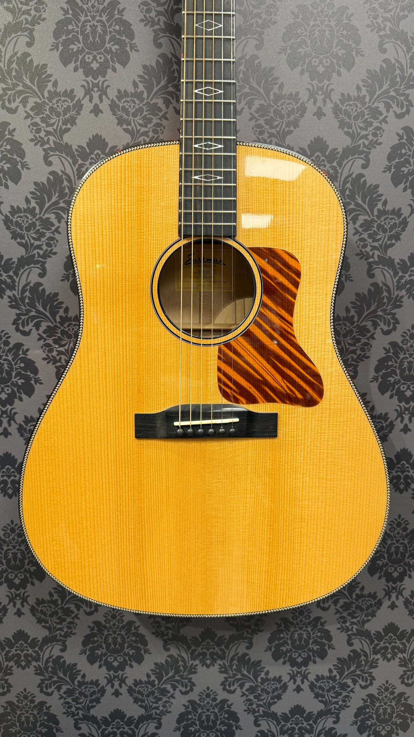 Eastman E16SS-TC-LTD (B-Stock)