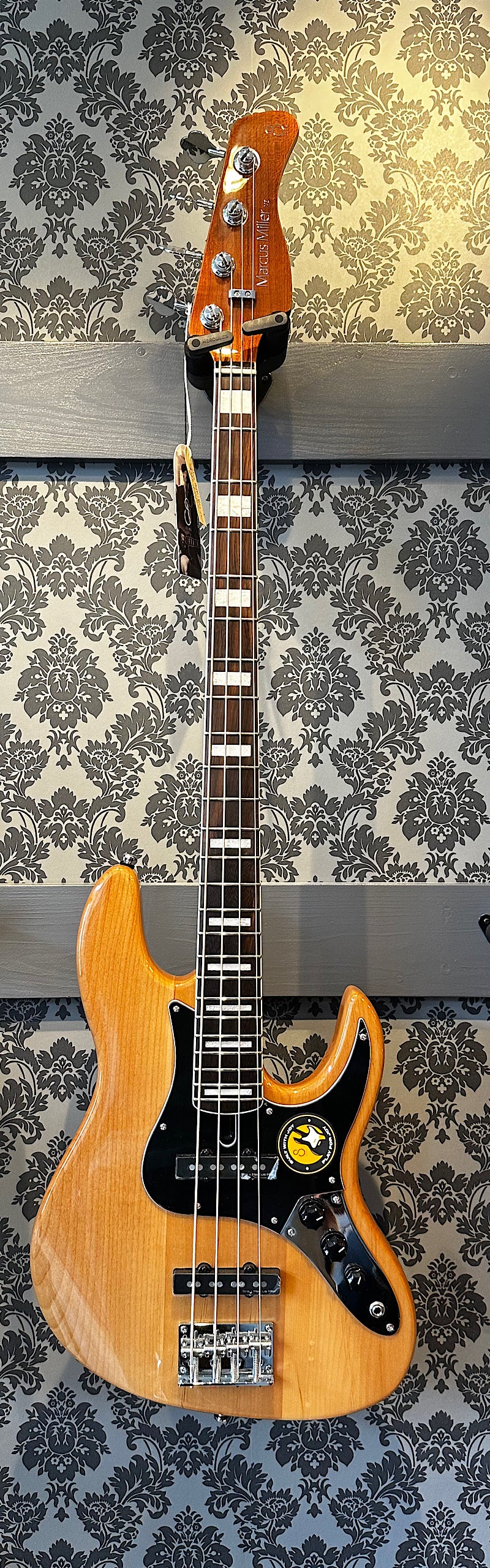 Sire V5 24 Fret natural