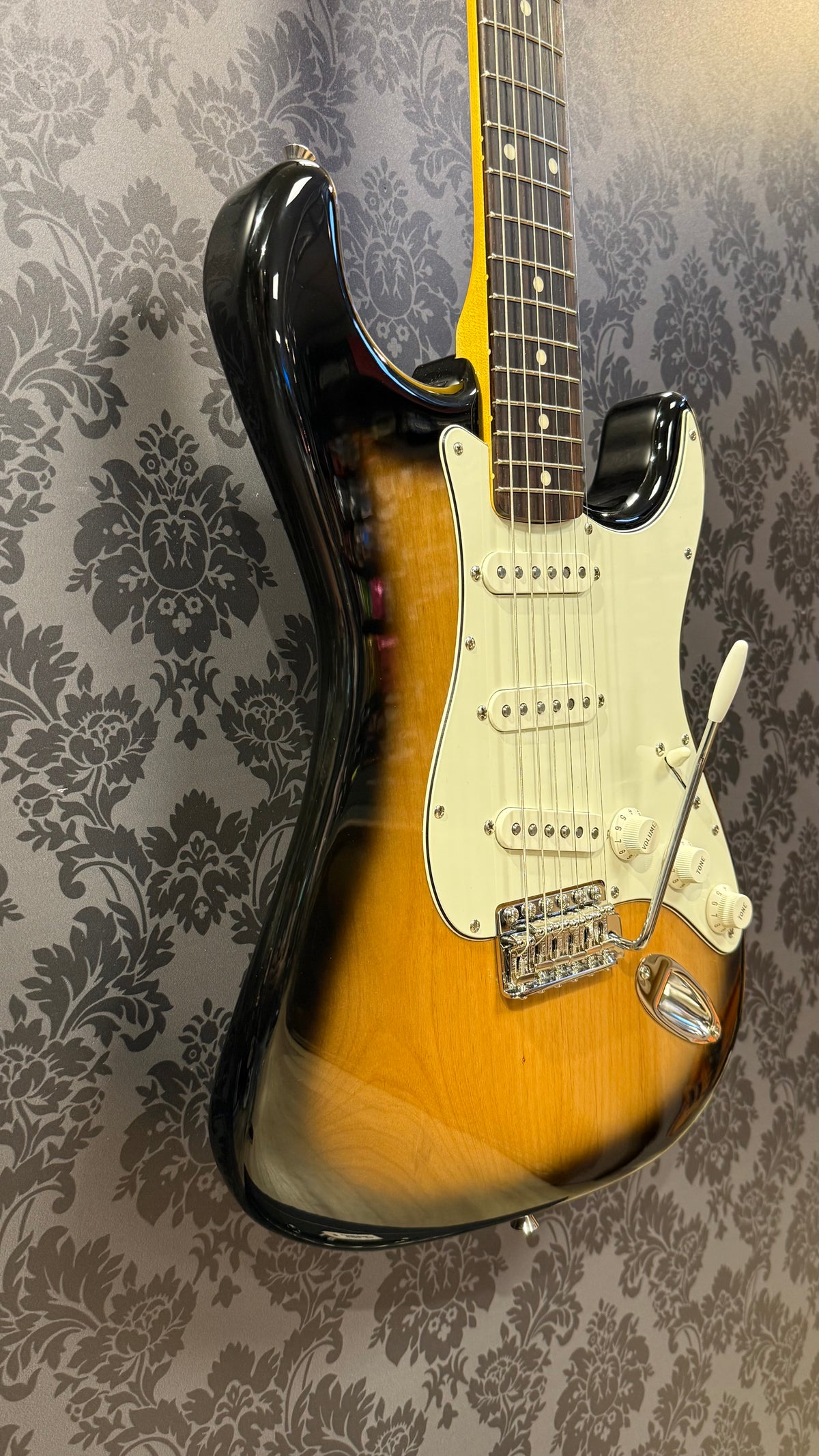 Fender Stratocaster 2 tone SB (occasion)
