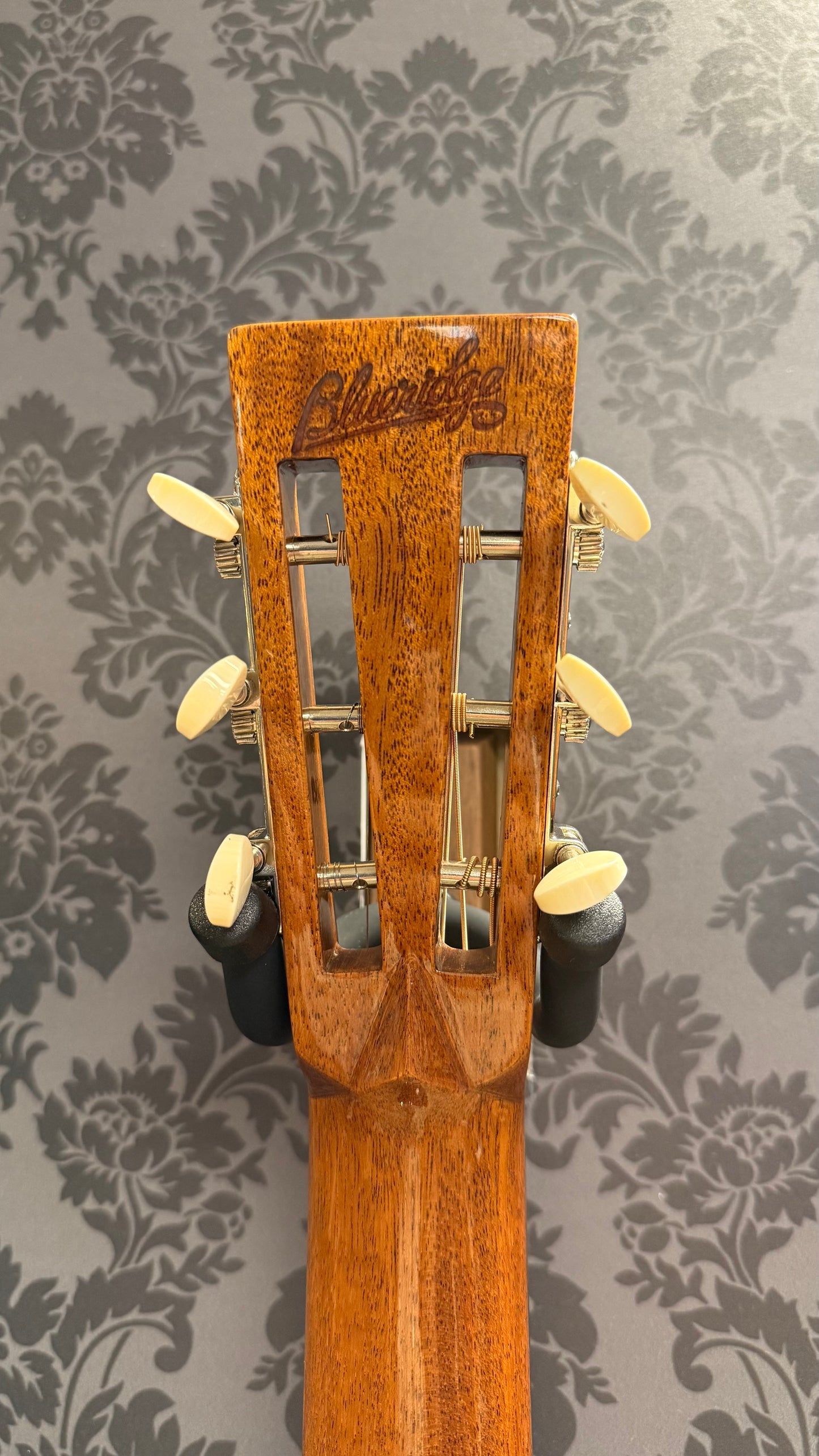 Blueridge BR-361 Historic Series Parlor Guitar