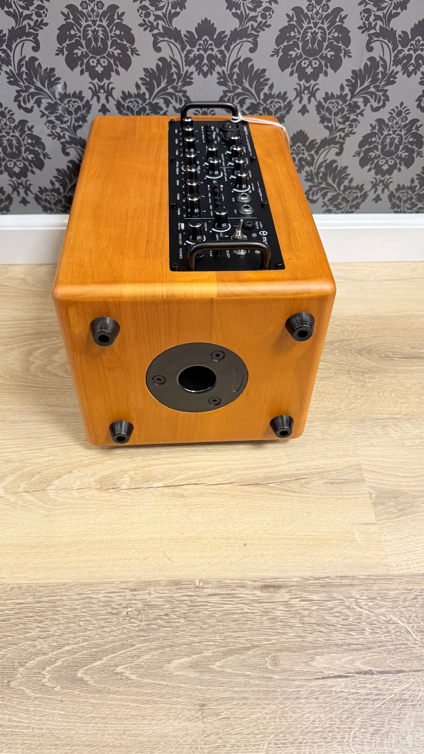 Music Cube MA90 Pro Oak Wood