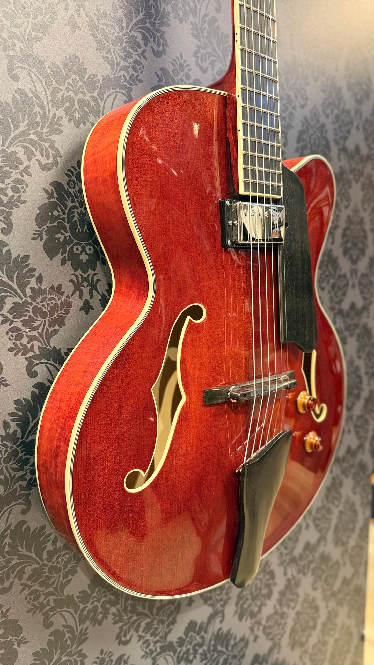 Eastman AR503-CE 16" Archtop (B-Stock)