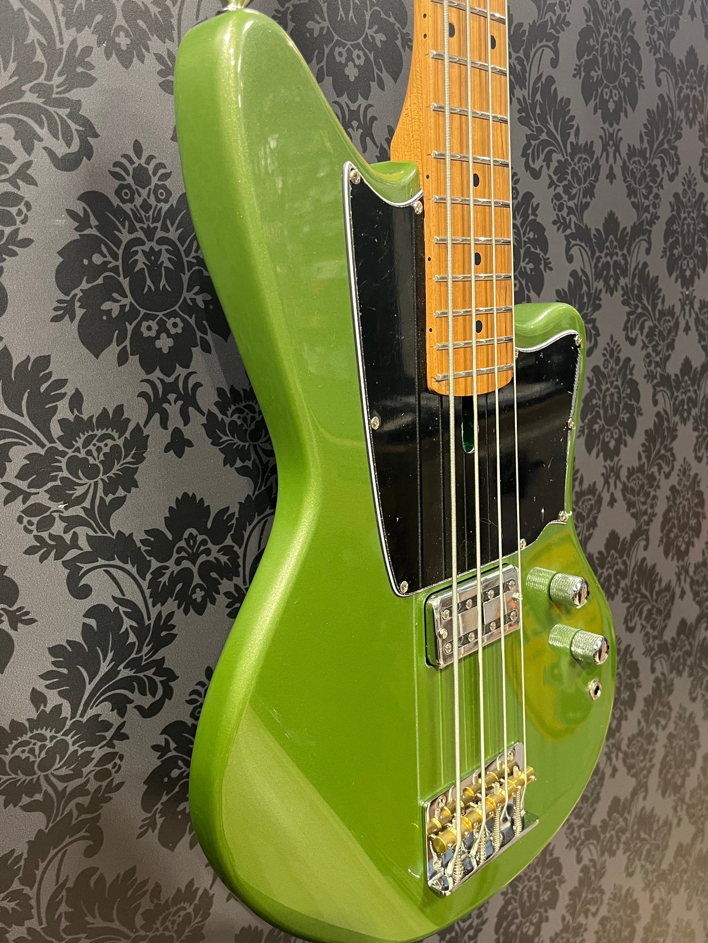 Ashdown The Capri Onyx Green