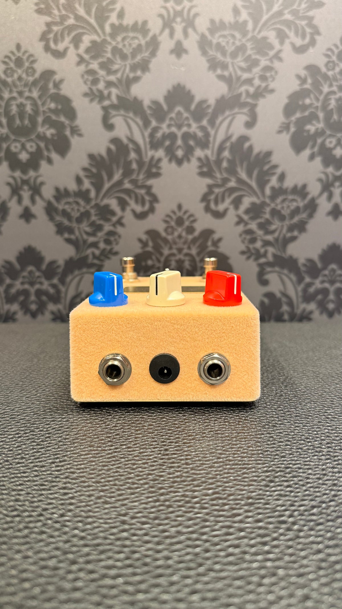 Warm Audio Black Keys Peach Fuzz