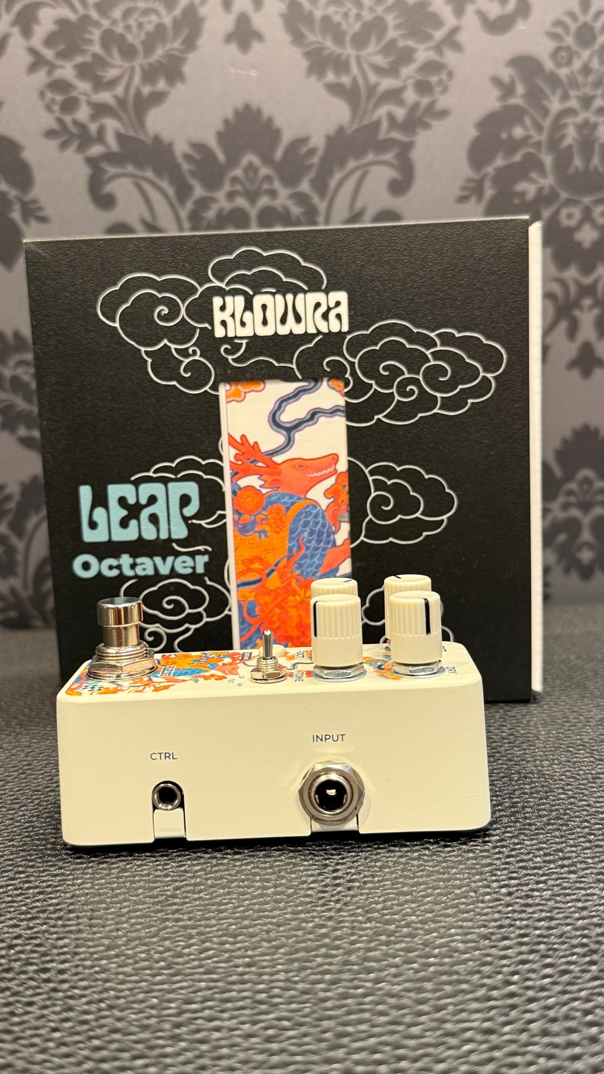 Klowra Leap Octave/Freeze effect pedal