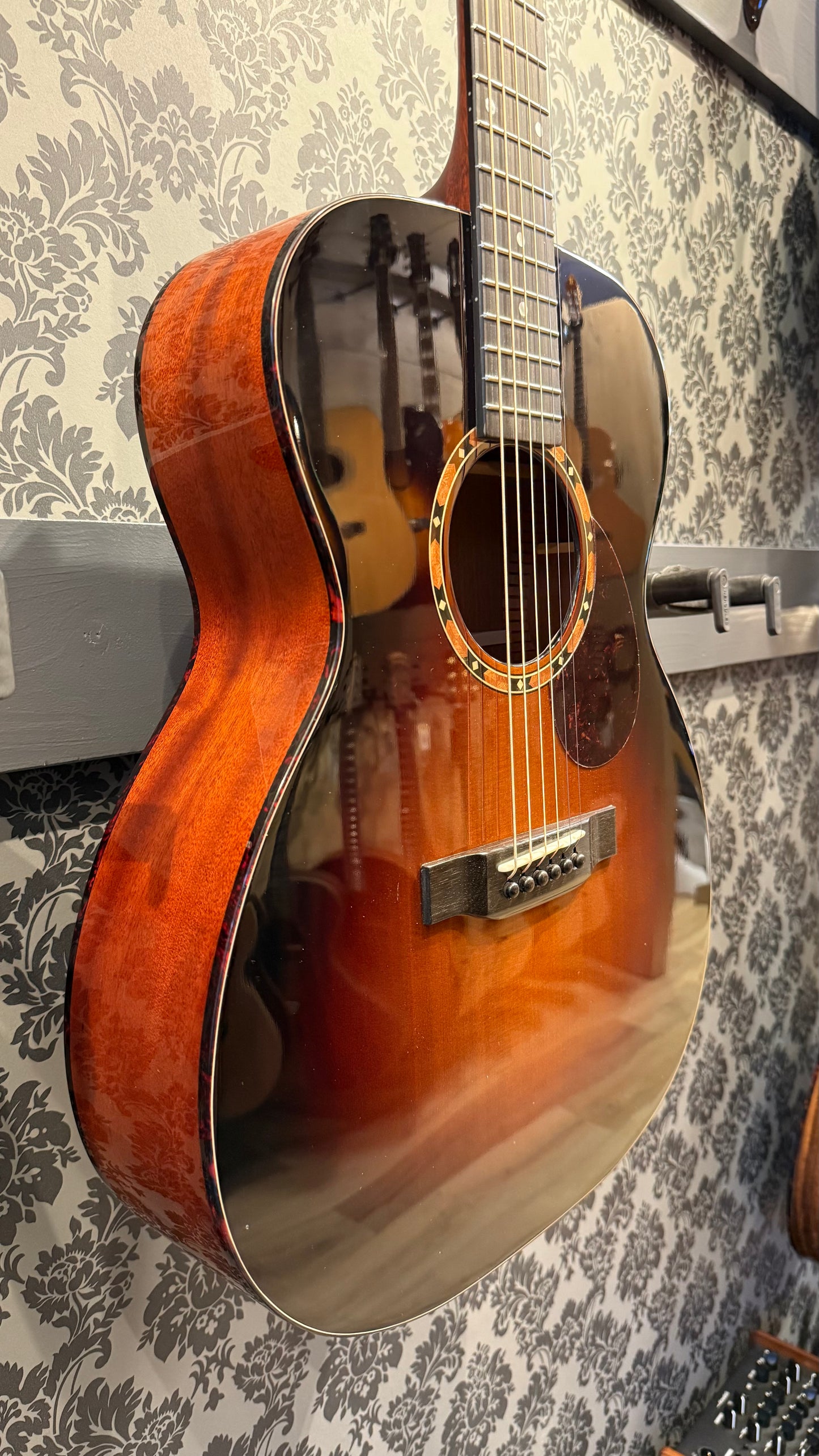Eastman E2-OM-DLX SB (B-STOCK)