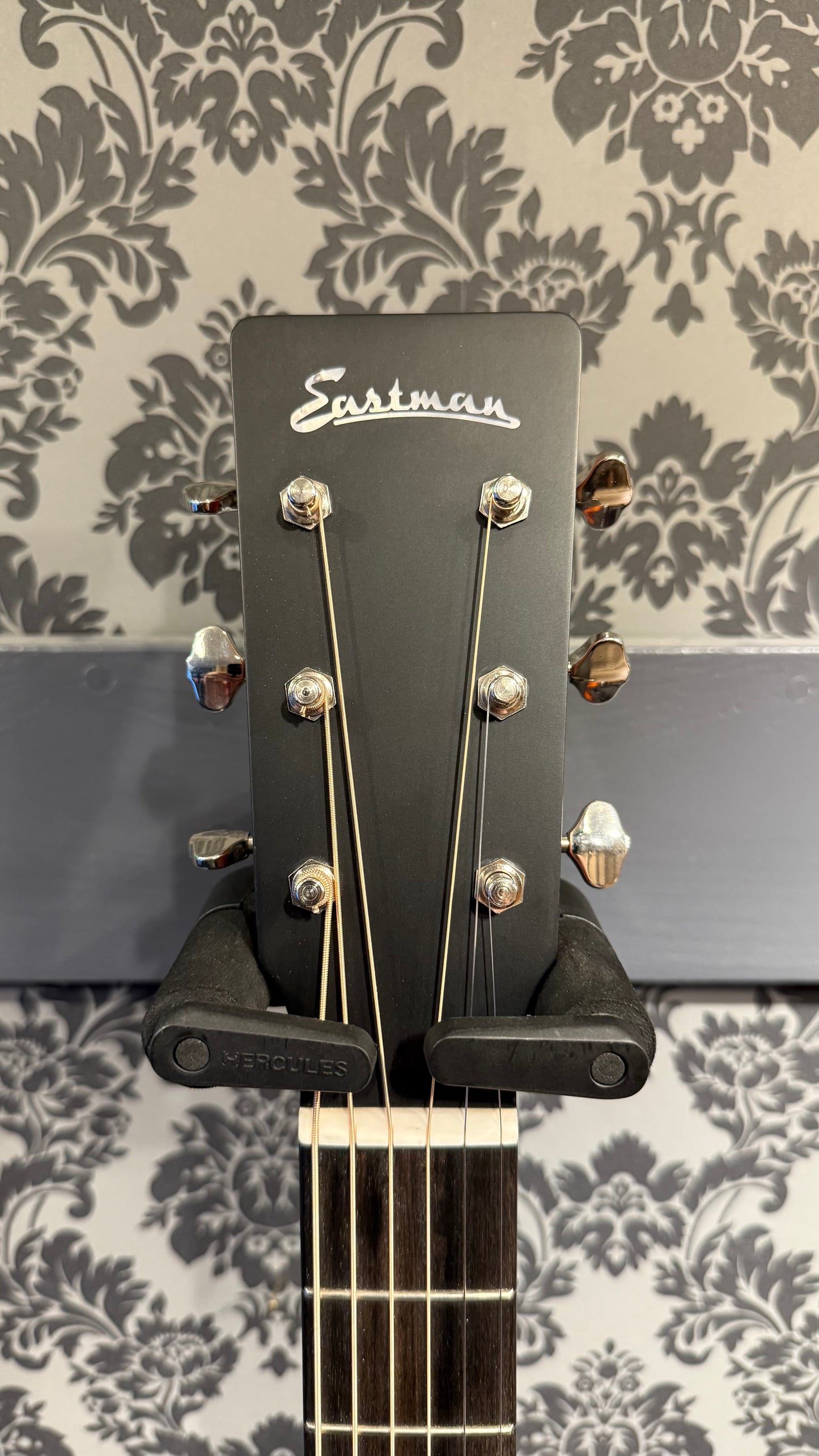 Eastman E1 OM CE Deluxe (B-STOCK)