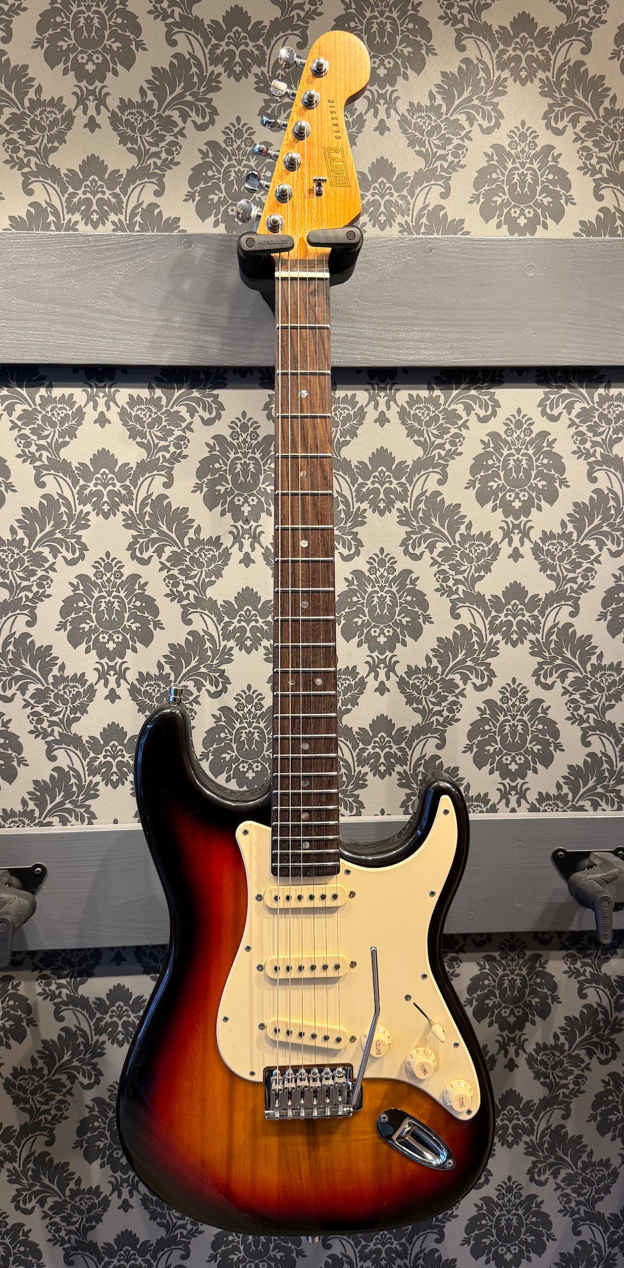 Henry's ST-1C Snake Sunburst Classic incl.bag