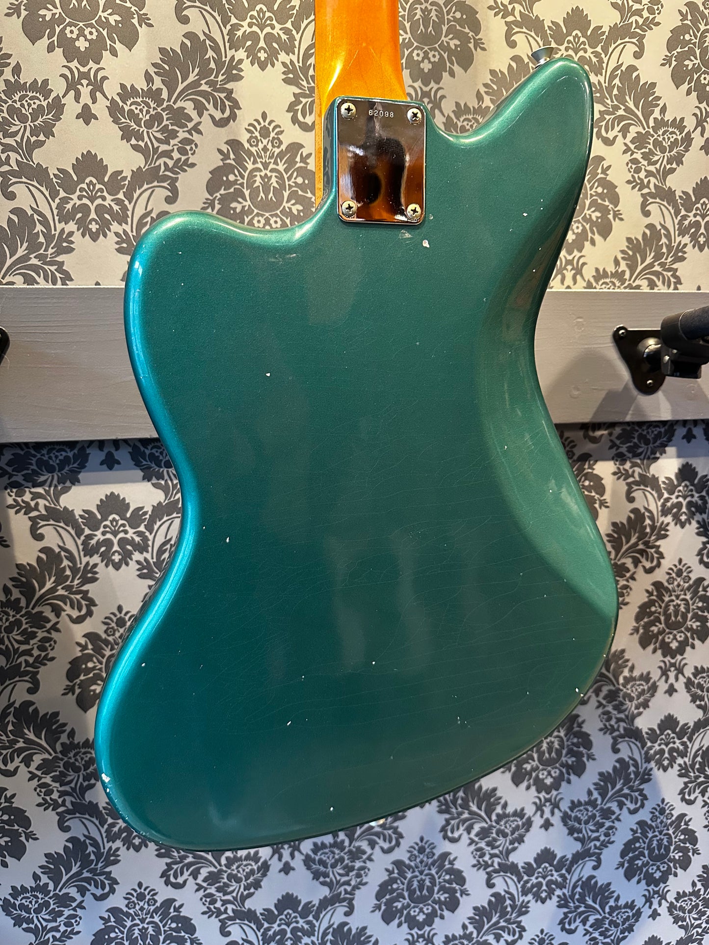 Del-Tone JM-Style Sherwood Green Light Aged Incl. case