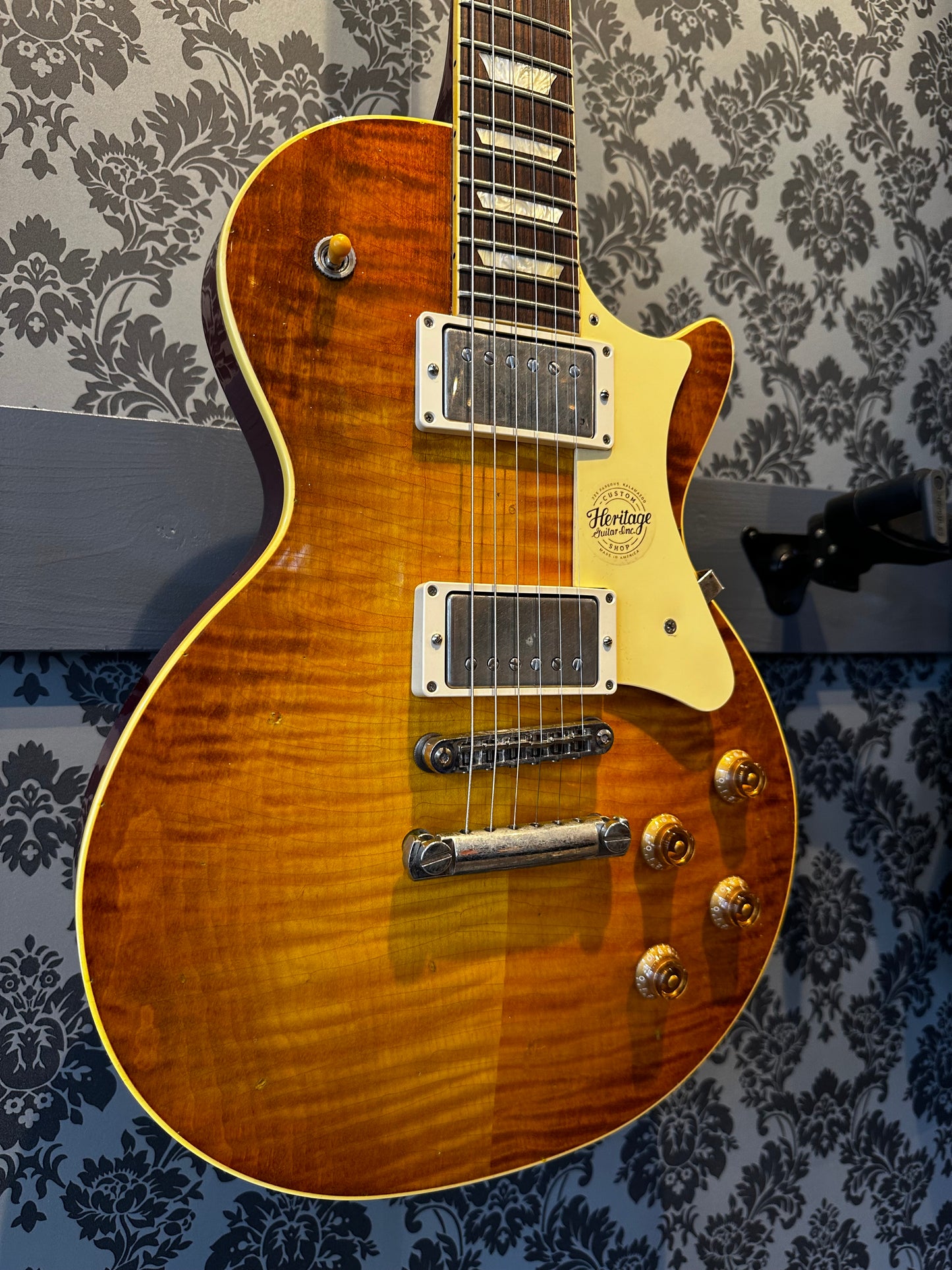 Heritage H-150 Custom Shop Core Collection Dirty Lemon Burst Aged Incl. case