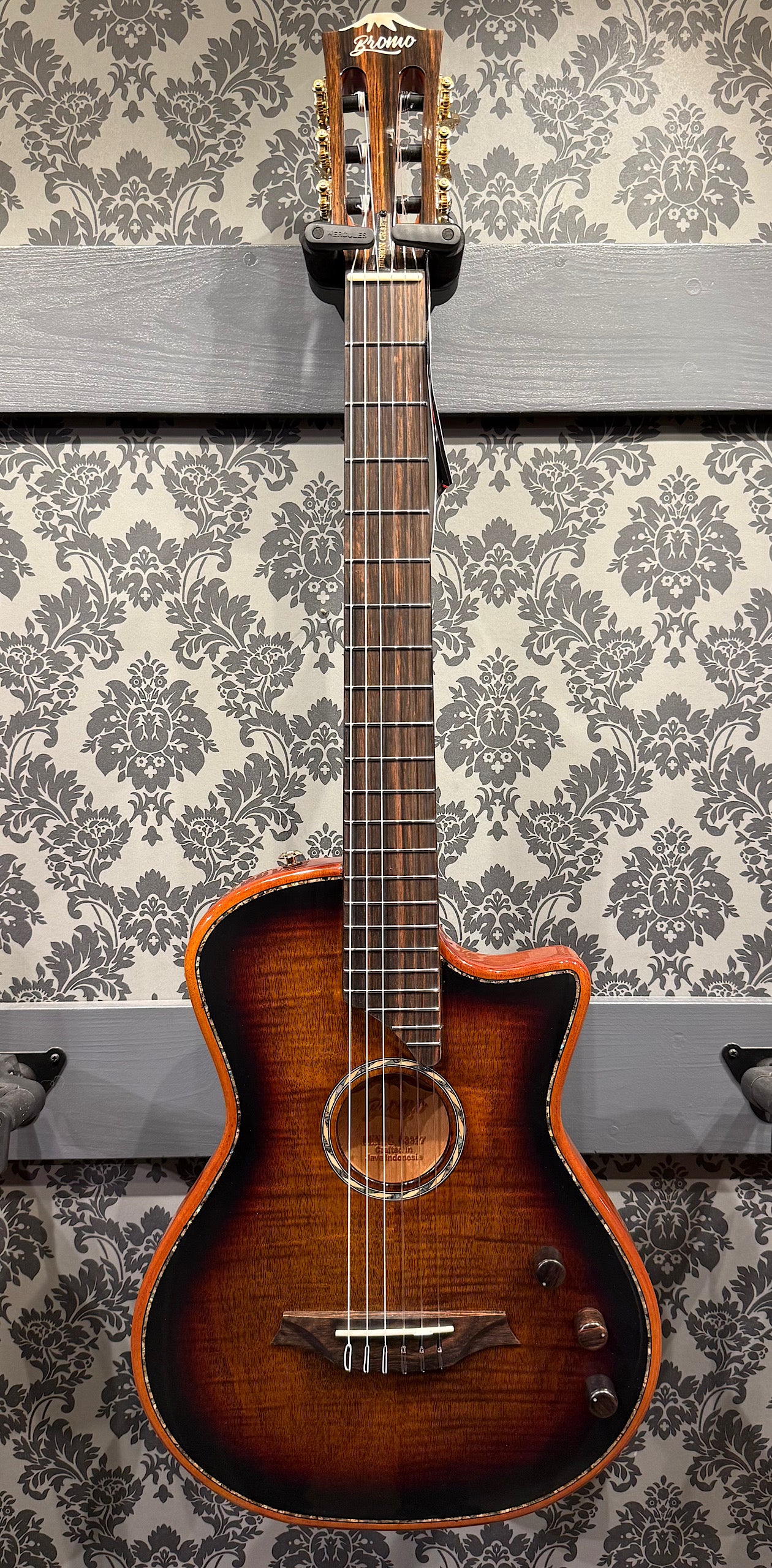 Bromo BEN2C-3TS Fusion craft incl. case