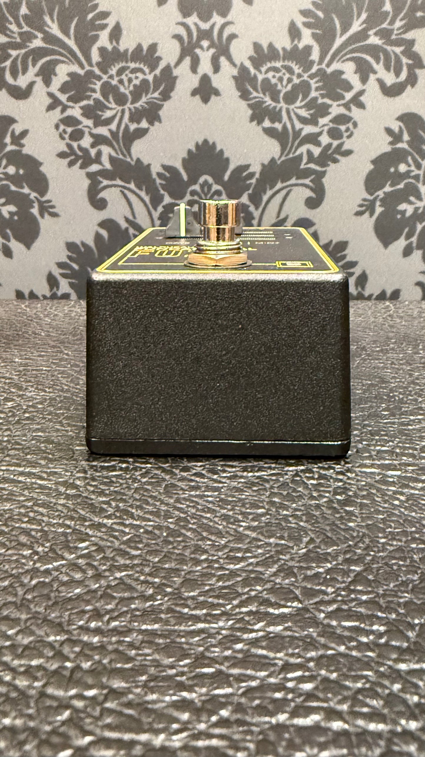 Walrus Audio Fundamental Fuzz
