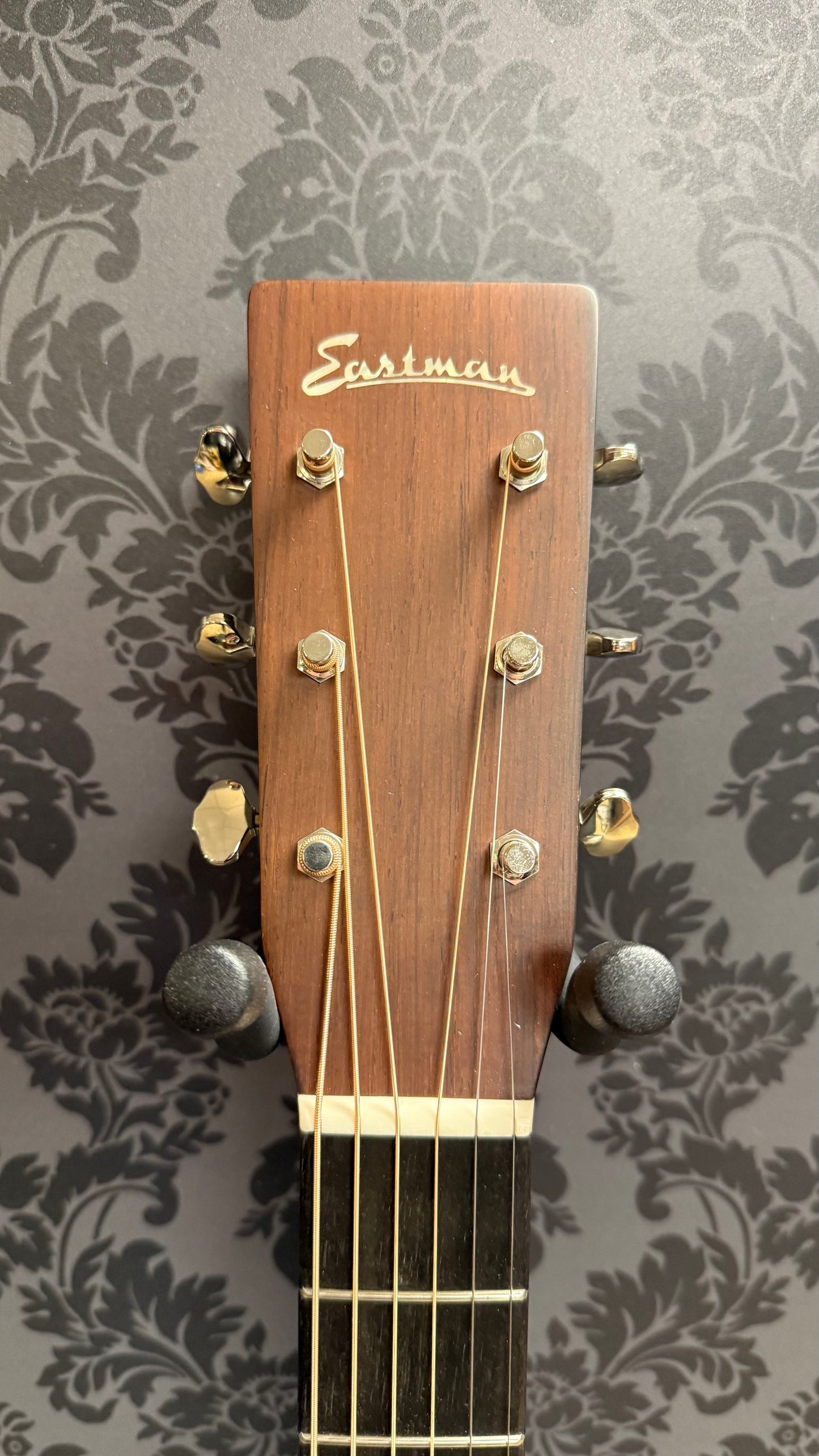 Eastman E20 OM MR TC incl.case (B-Stock)