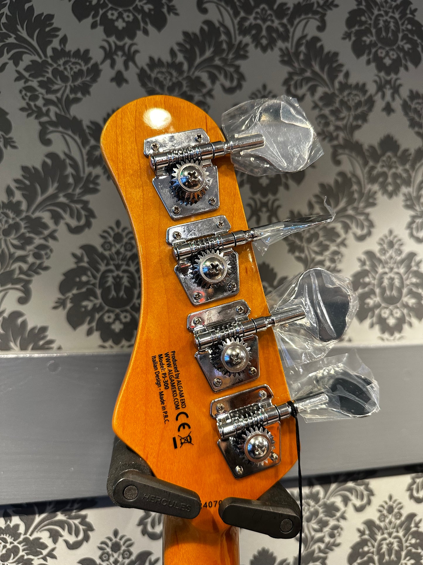 Eko PJ300-SB Tribute Sunburst