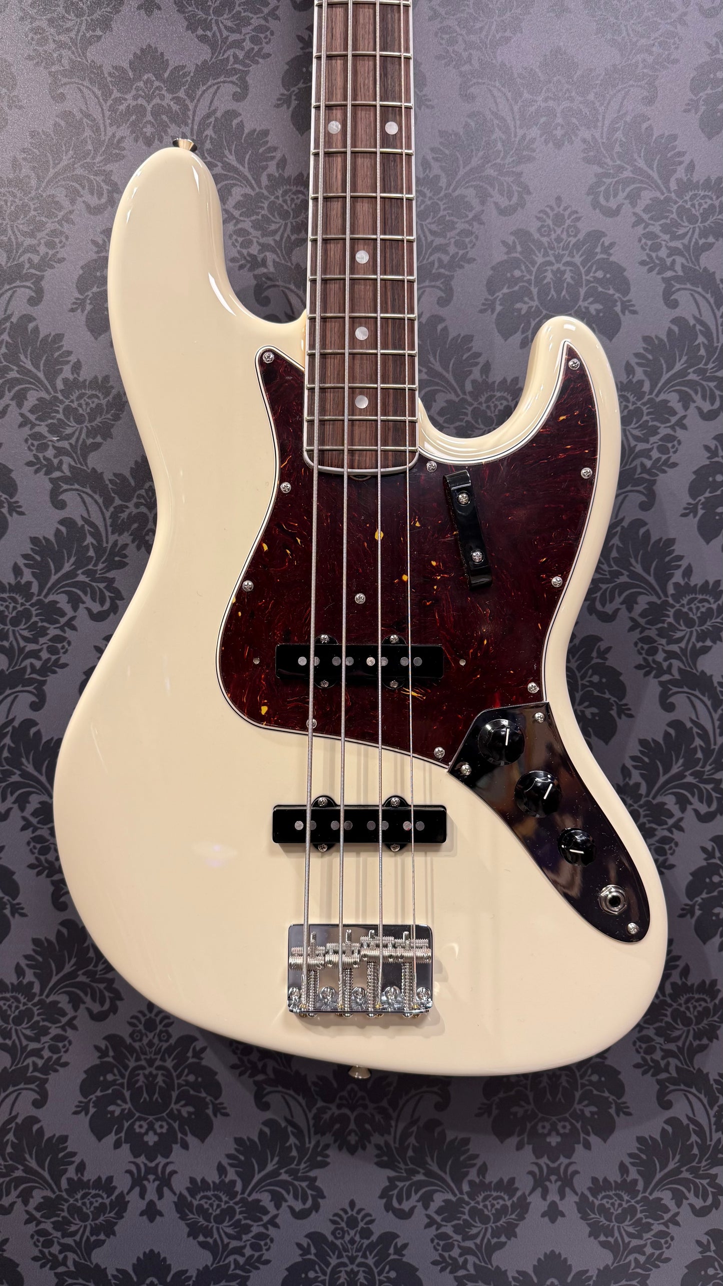 Fender American Vintage II 1966 Jazz Bass RW OWT