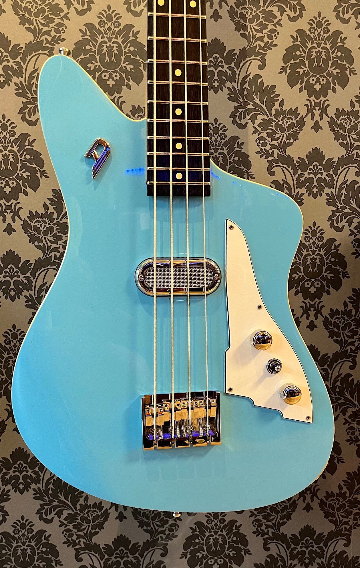 Duesenberg Kavalier Bass Narvik Blue