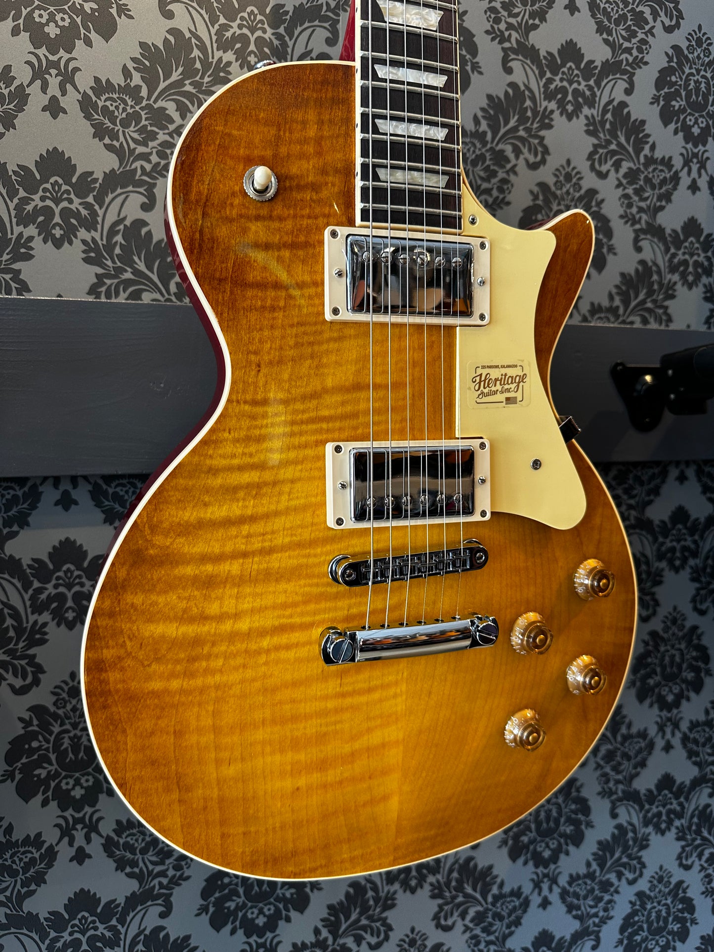 Heritage H-150 Dirty Lemon Burst Incl. Case