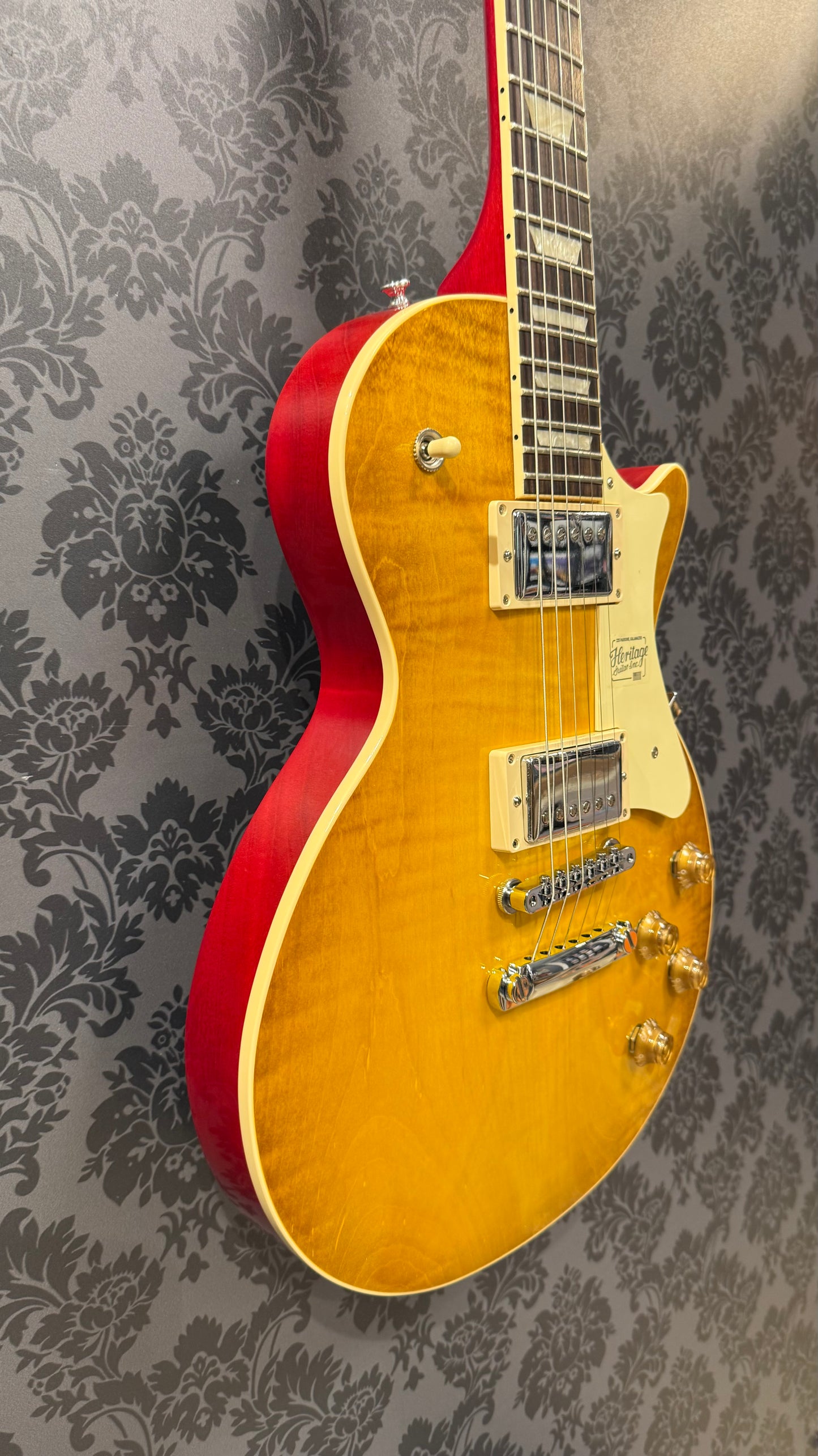 Heritage H-150 Dirty Lemon Burst Incl. Case