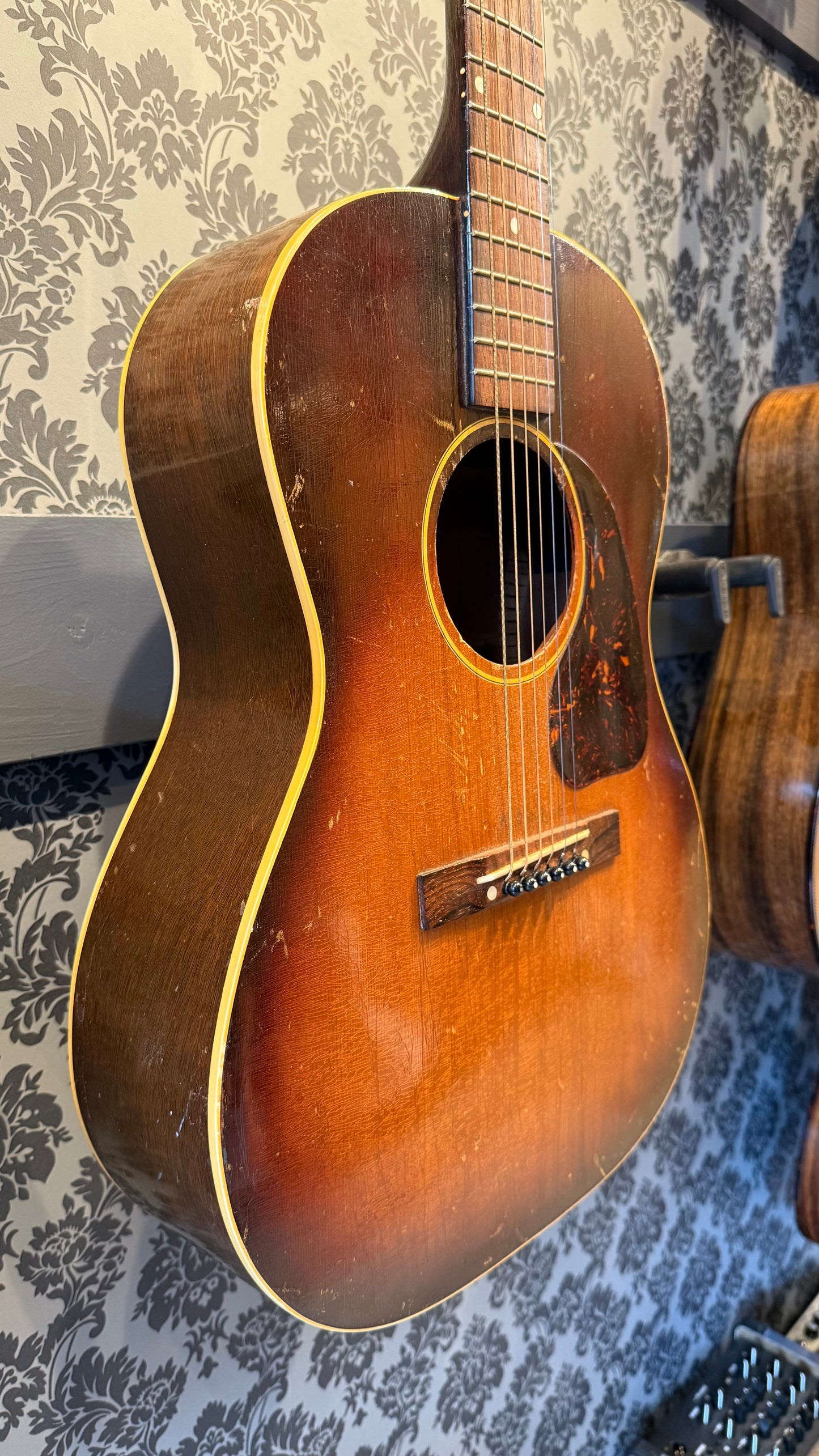 Gibson LG-2 1947 incl.case (occasion)