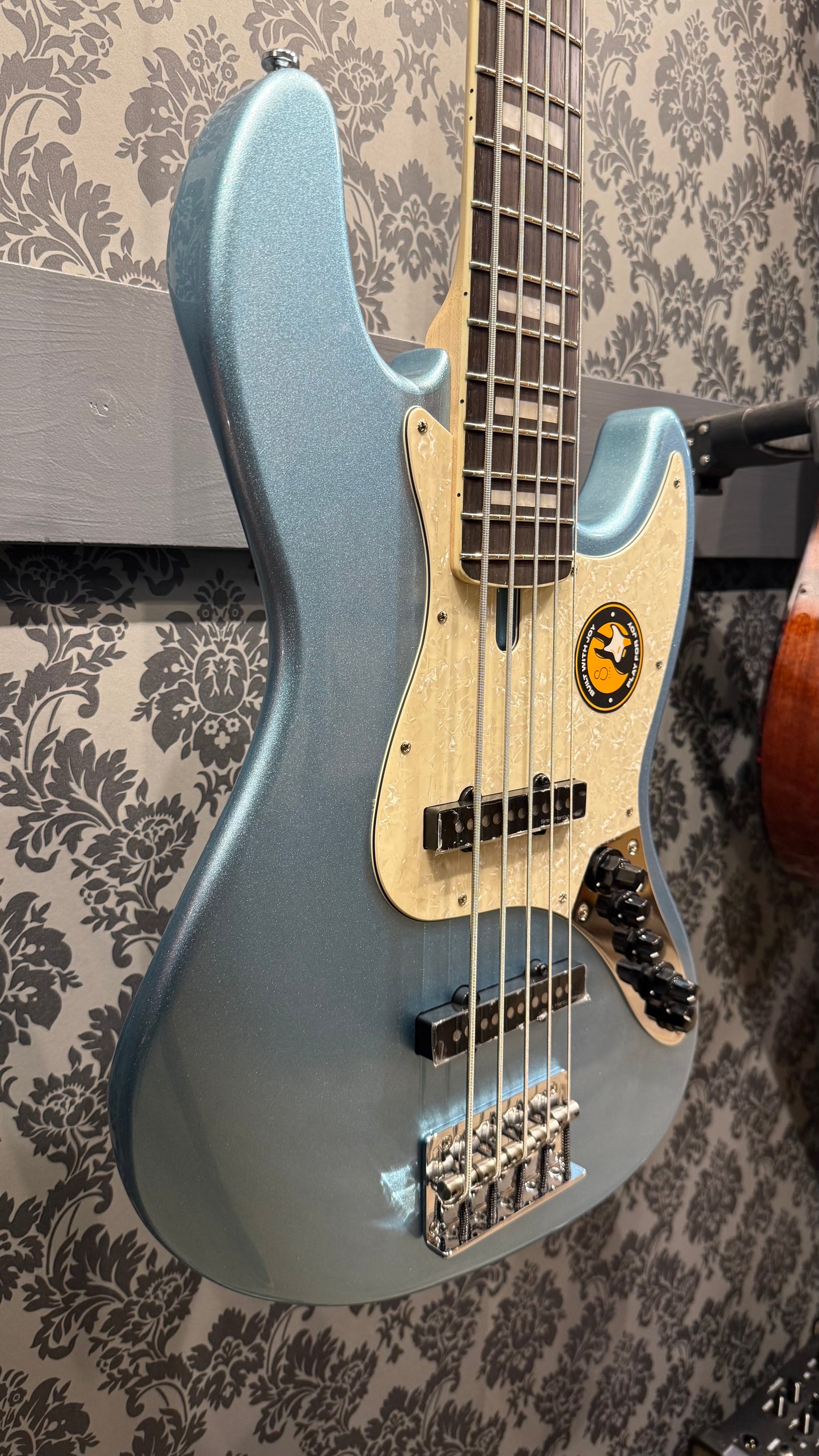 Sire V7+ A5/LPB Lake Placid Blue