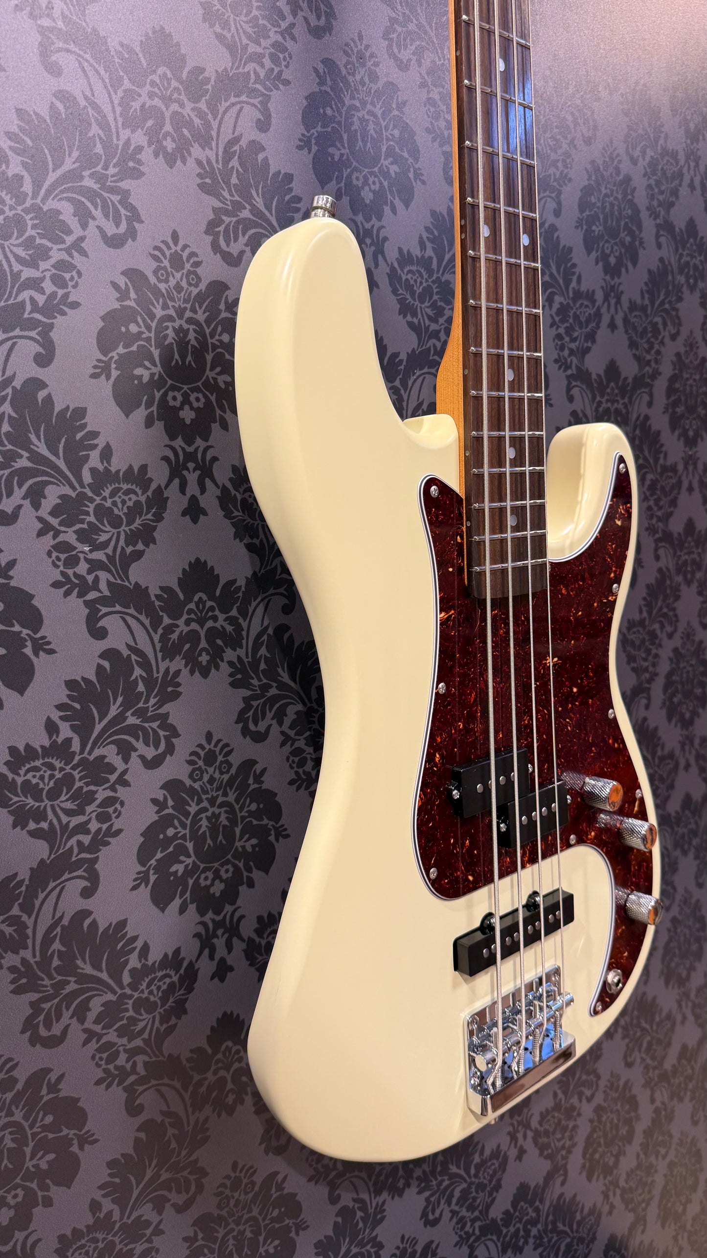 Patina PPJB-3 bass Olympic White Nitro