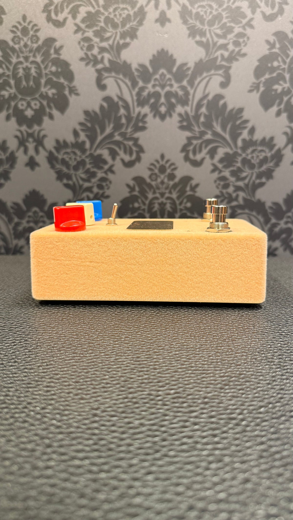 Warm Audio Black Keys Peach Fuzz