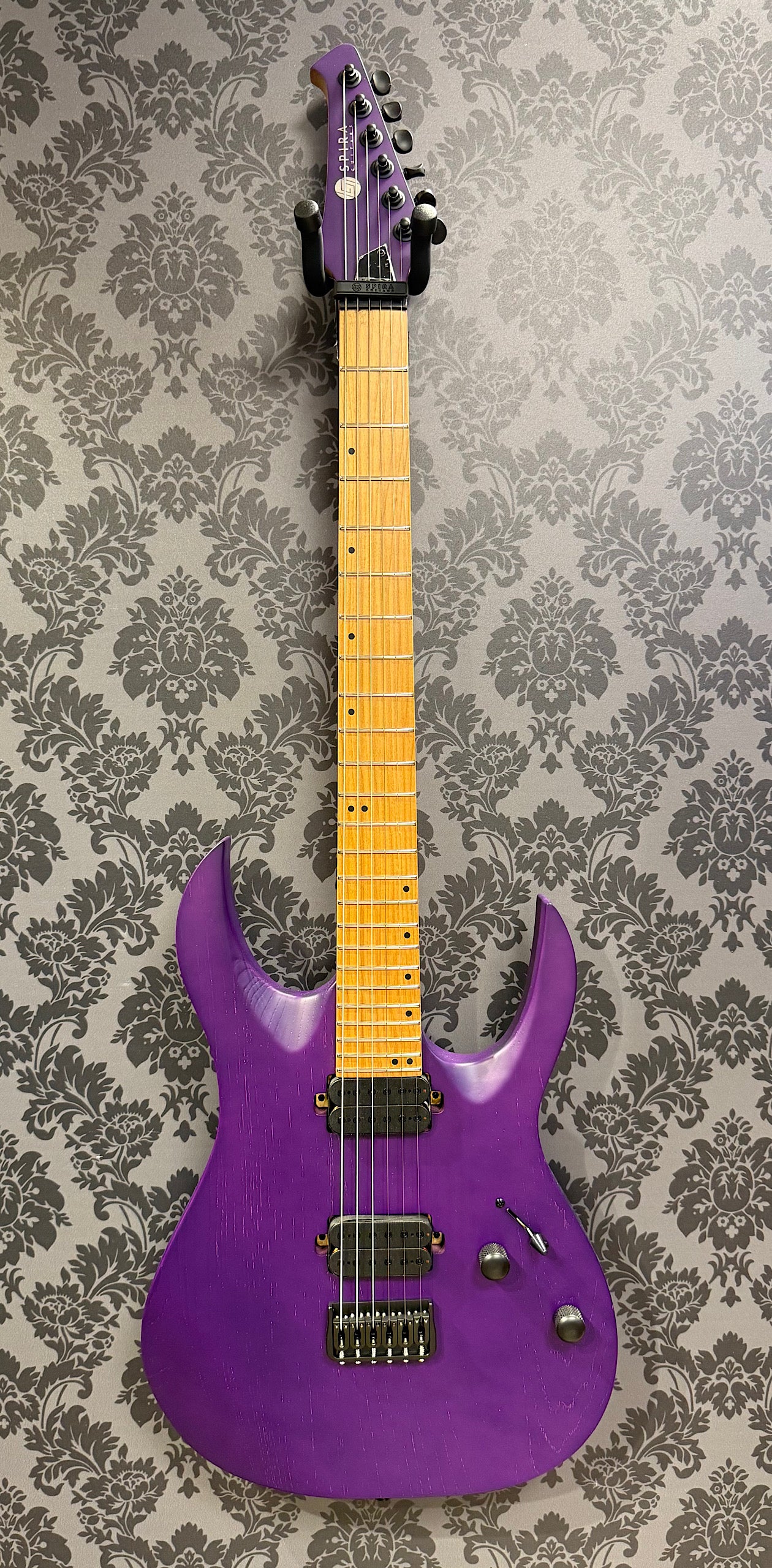 Spira Guitars S-600 APP Ash Purple incl.bag