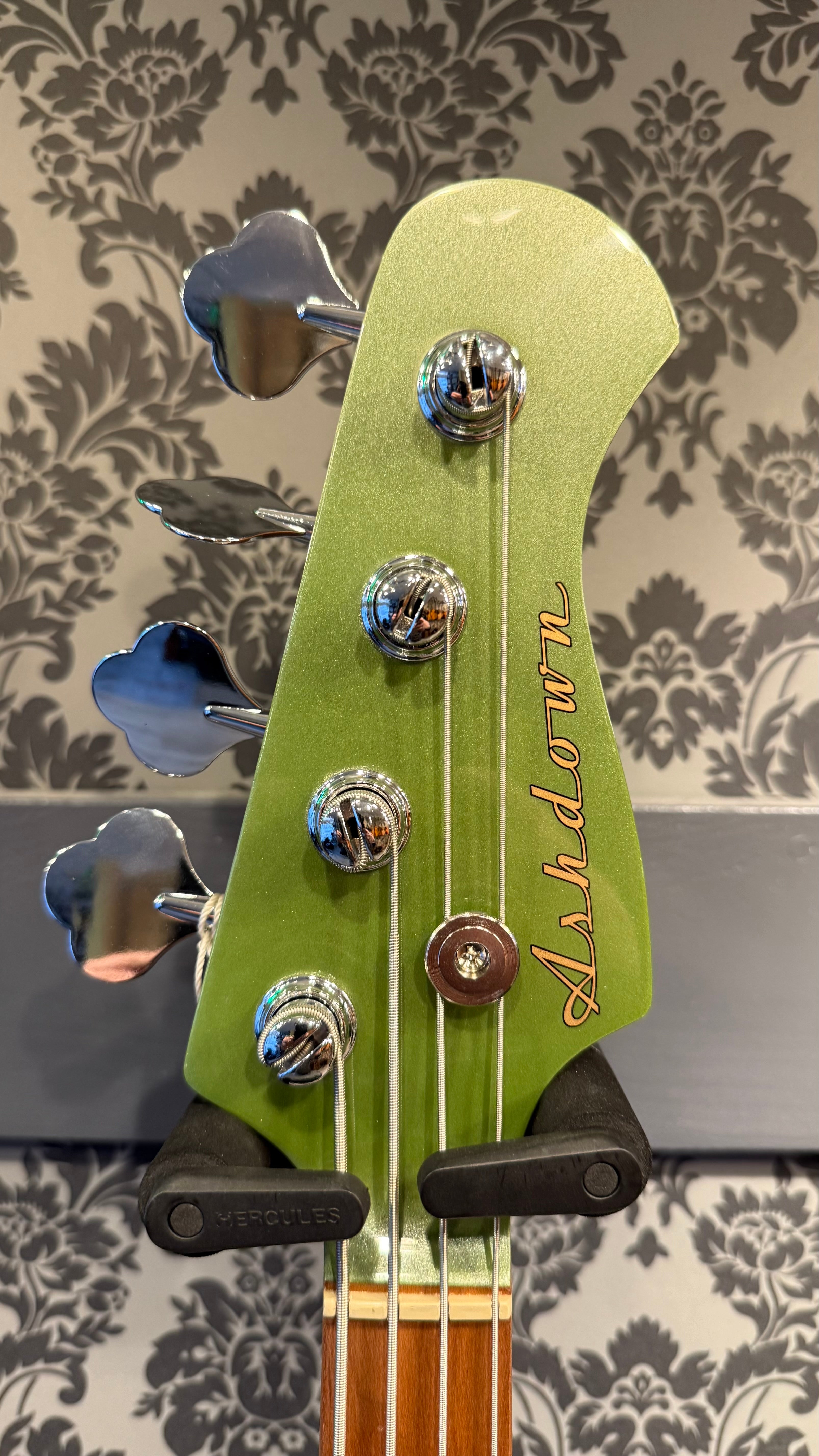 Ashdown The Saint Onyx Green – Rock City Guitar Shop