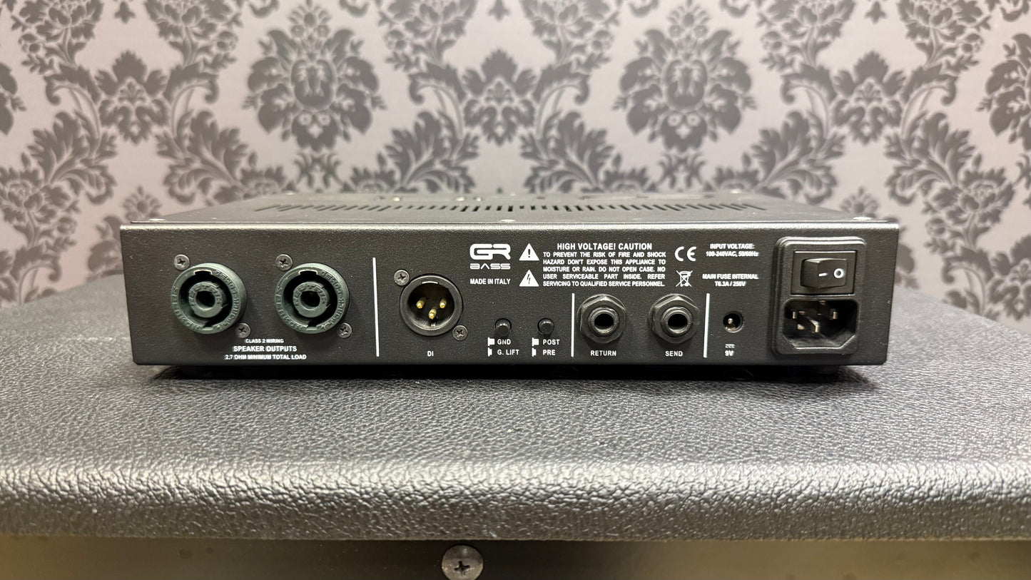 GR Bass ONE 800 bassamp
