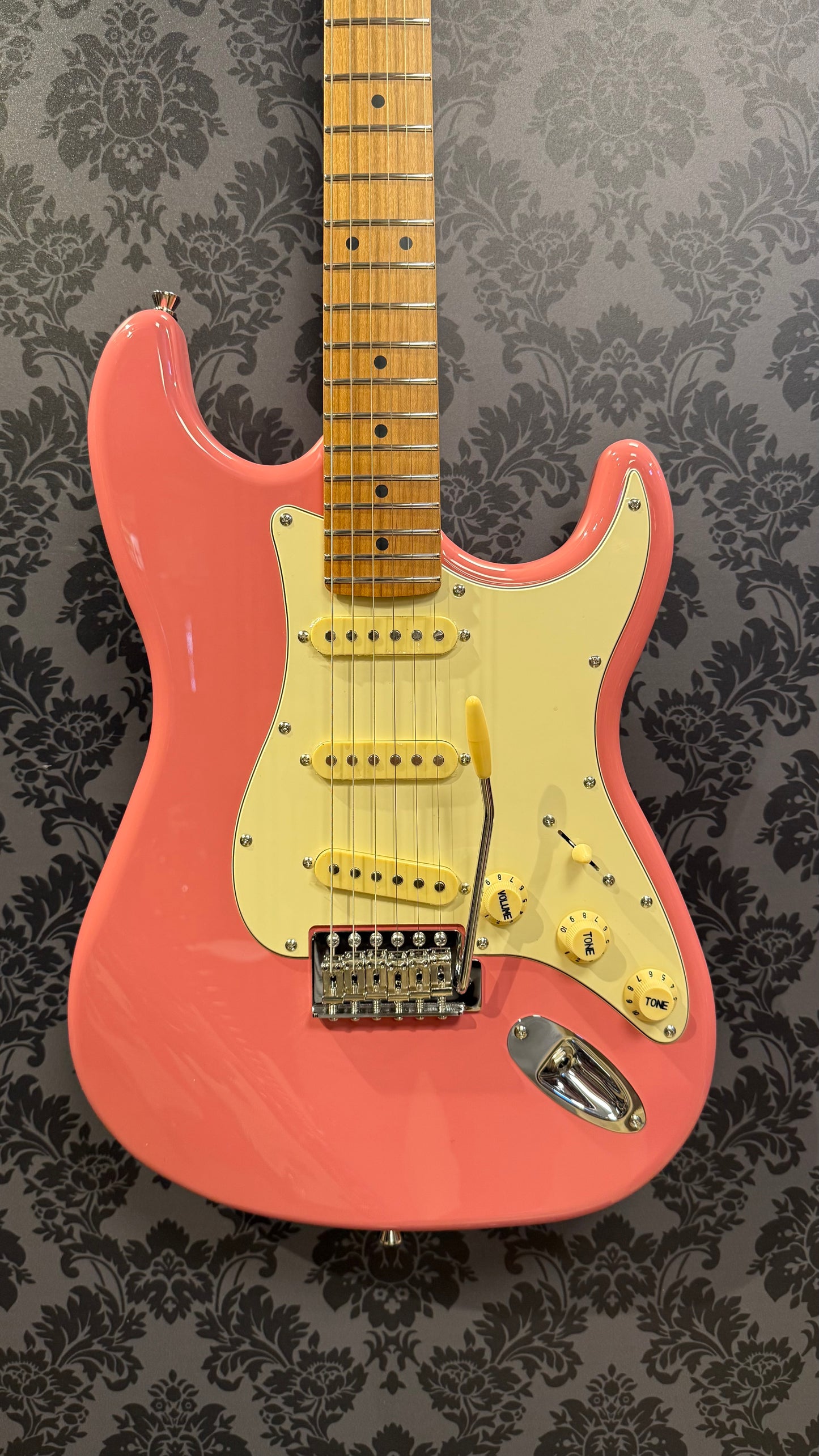 JET Guitars JS-300 Burgundy Pink