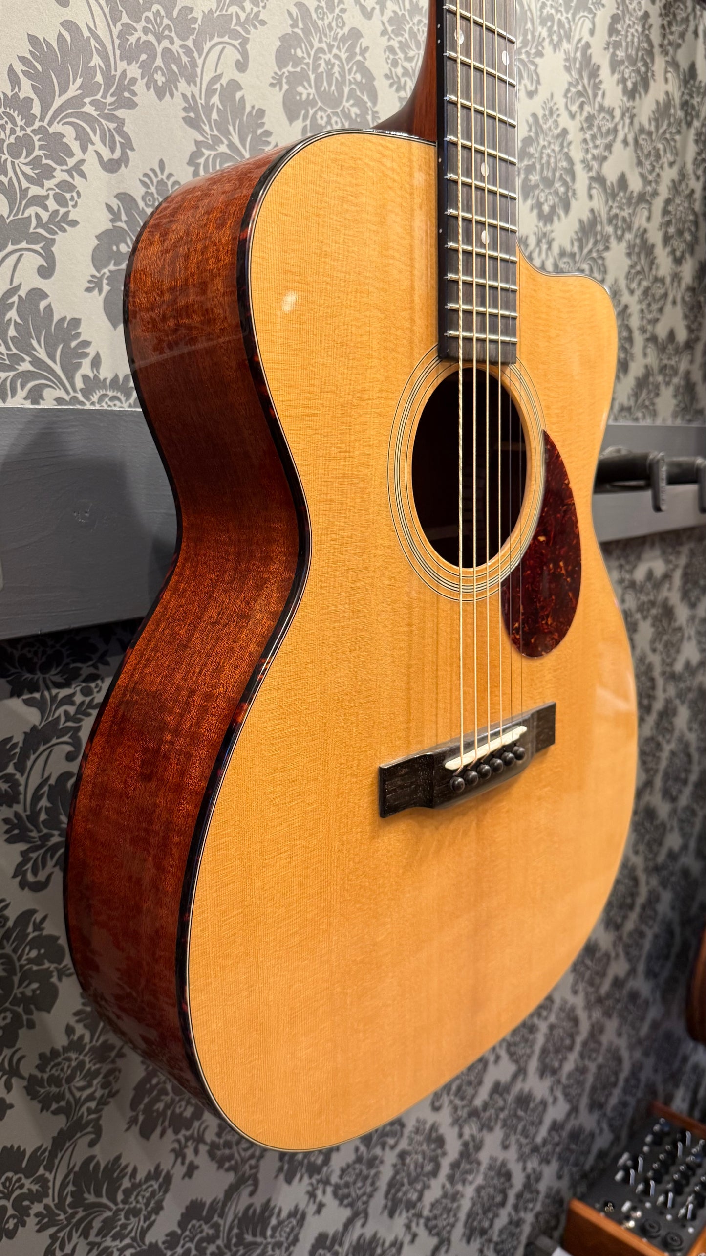 Eastman E1 OM CE Deluxe (B-STOCK)