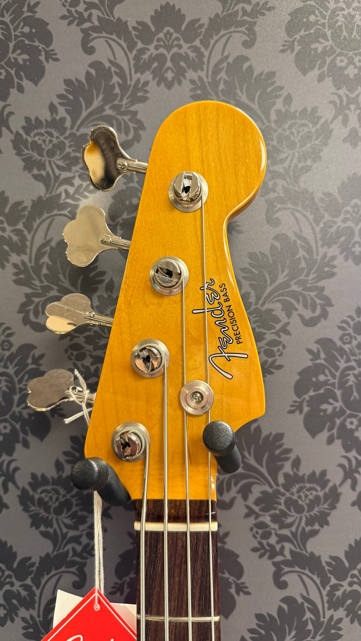Fender American Vintage II precision bass 2026 + Case (occasion)