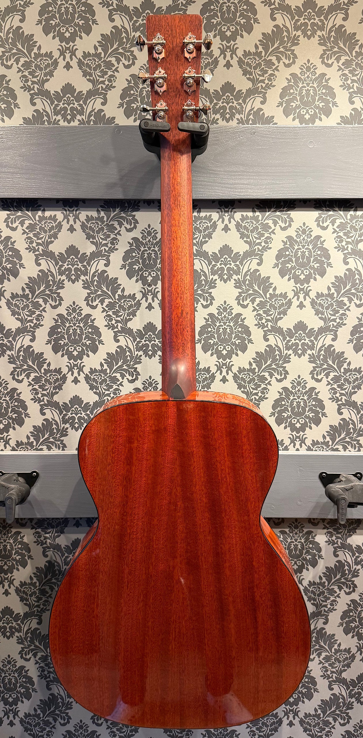 Eastman E2-OM-DLX SB (B-STOCK)