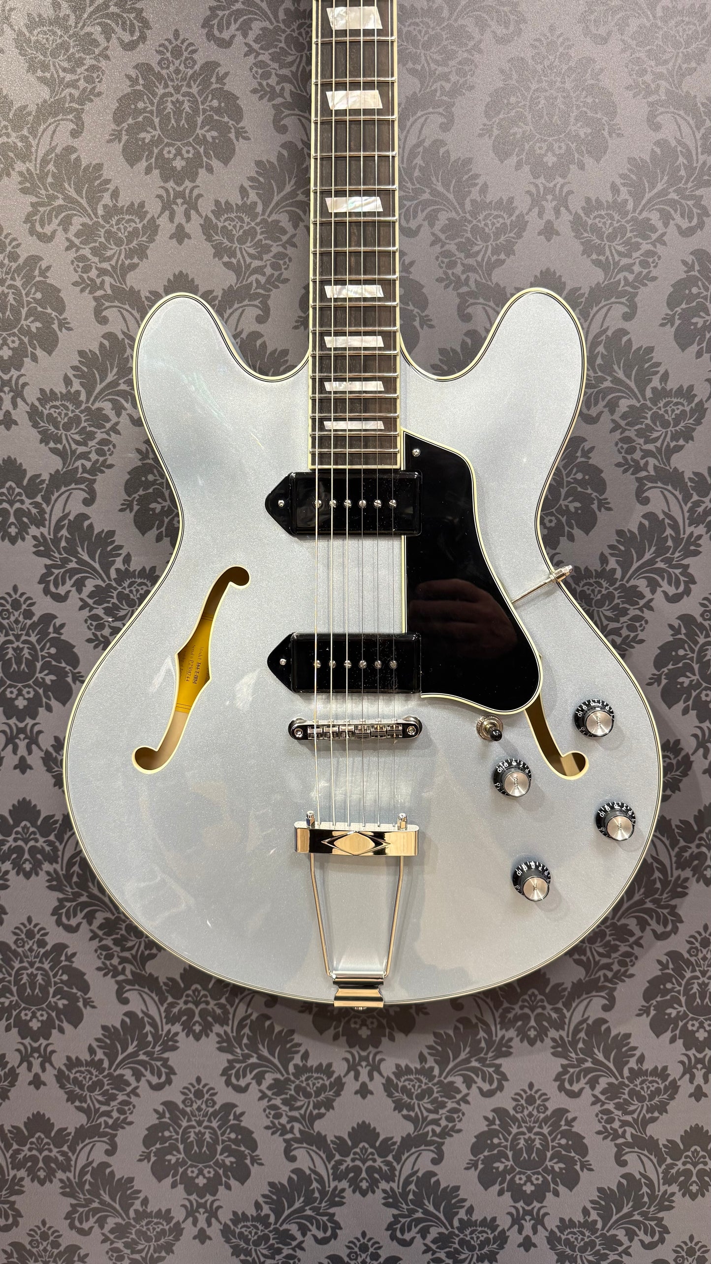Eastman T64 Trapeze Iced Blue Metallic incl.bag
