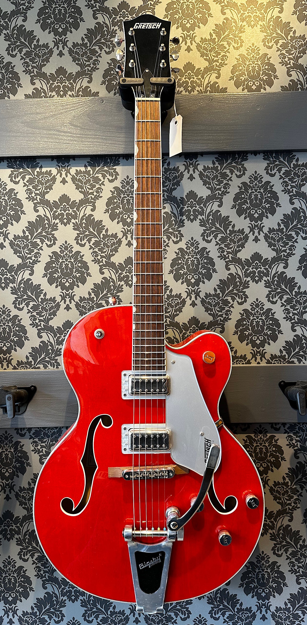 Gretsch G5420T orange