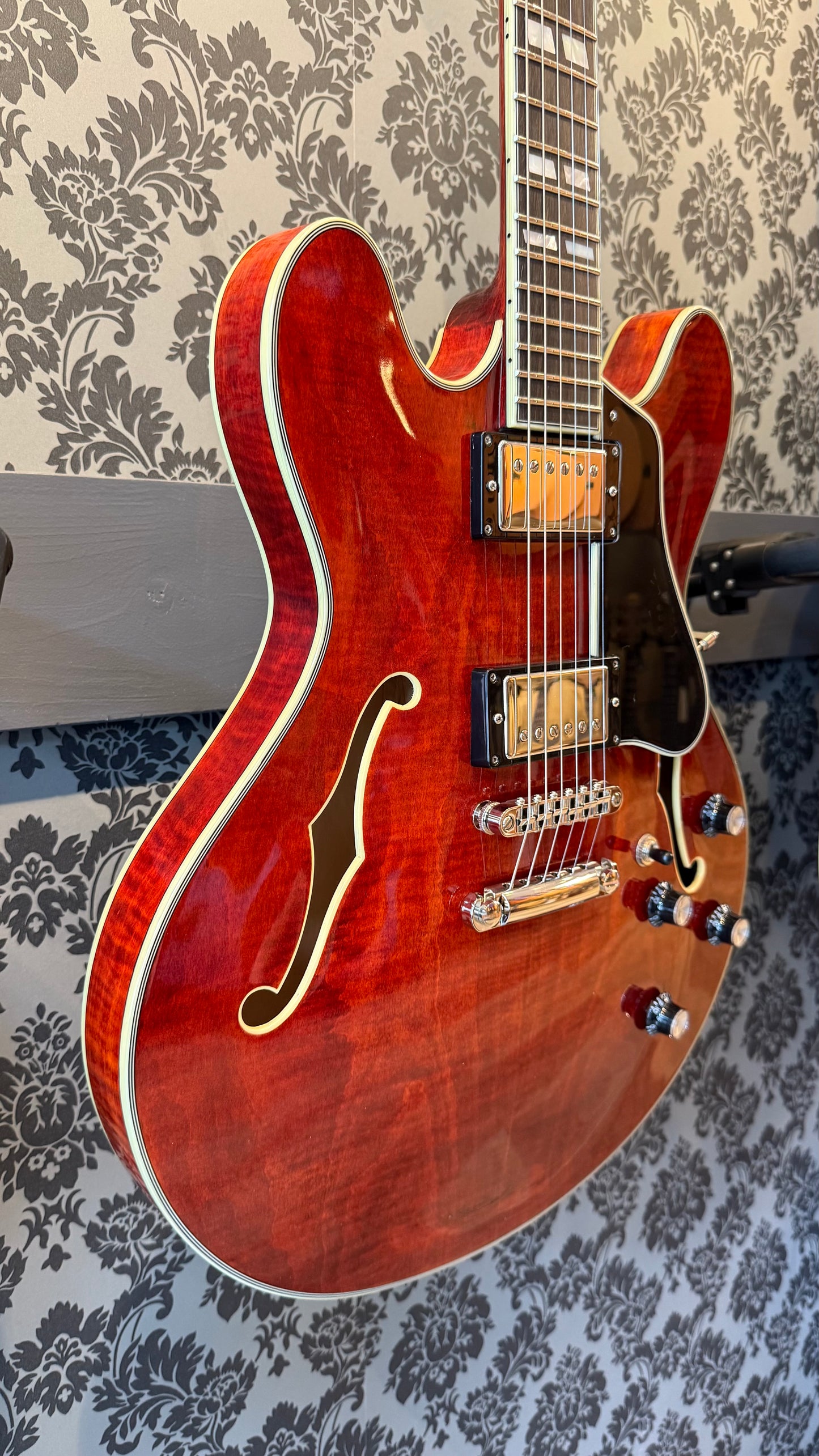 Eastman T486 16" Thinline Seymour Duncan HB incl.case (B stock)
