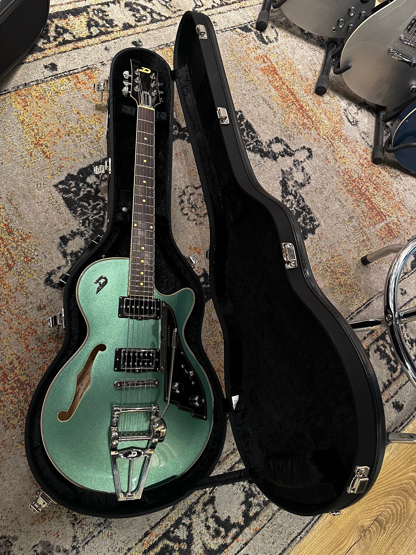 Duesenberg Starplayer TV Catalina Harbor Green Incl. case
