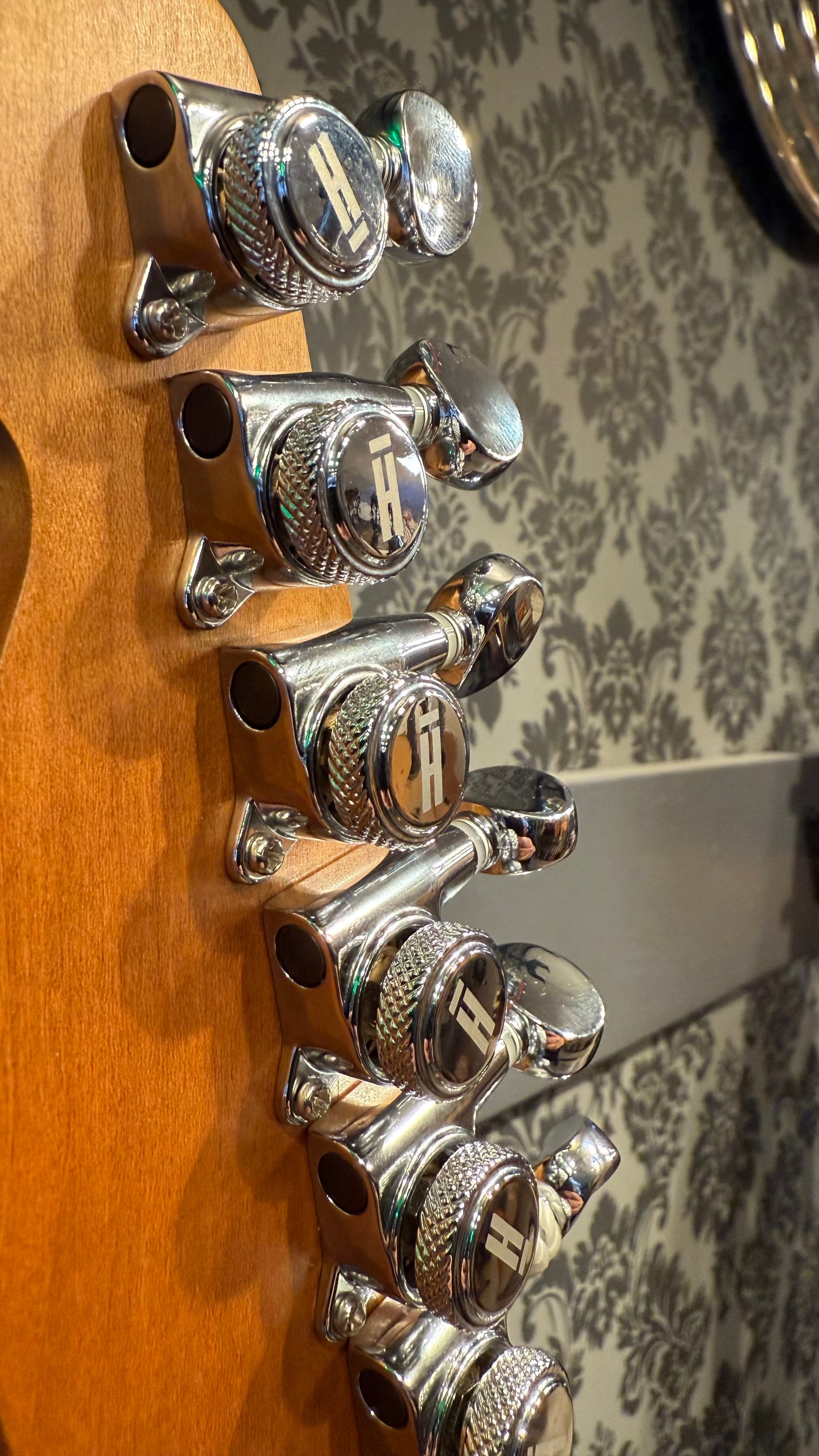 Henry's TL-1 Space The Comet Yellow Relic incl. bag