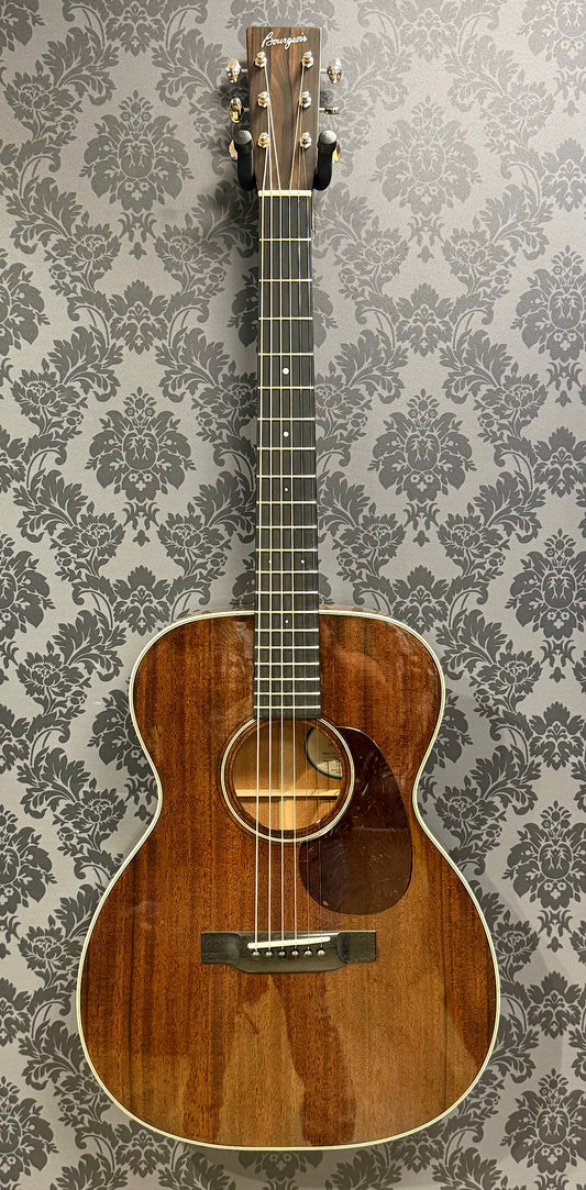 Bourgeois Down East 00-14 Hog Top+case