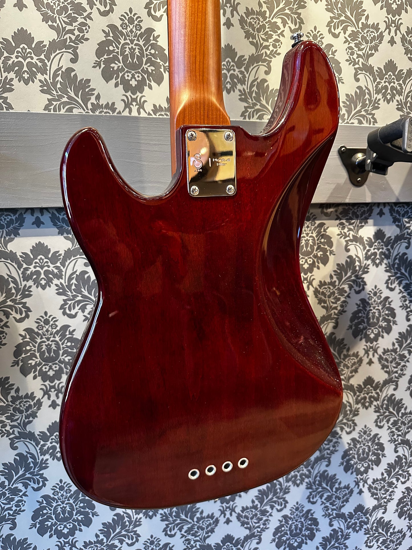 Sire P5R A4/ TS Passive 4 string Tobacco Sunburst