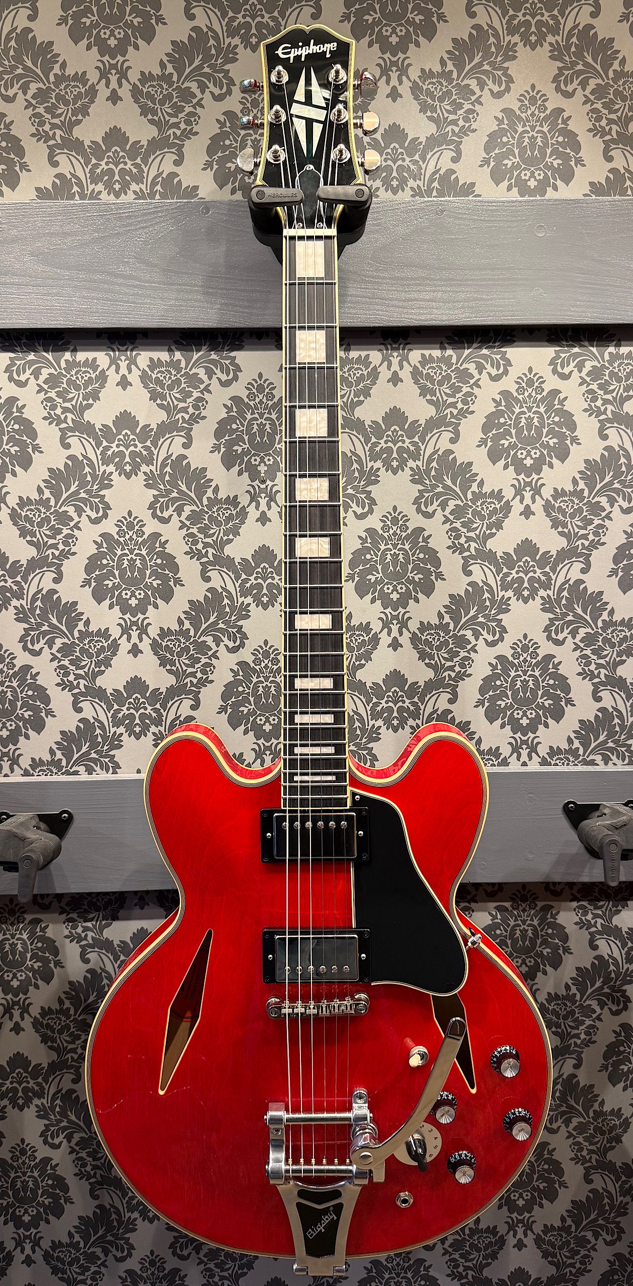 Epiphone Shinichi Ubukata ES-355 Custom Bigsby, Sixties Cherry with Case (occasion)